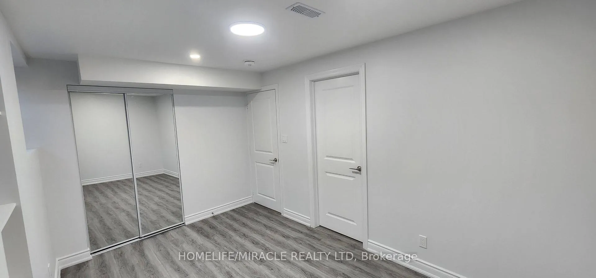 Photo 21 of 52 Huggins Dr, Whitby, Rural Whitby — HOMEH