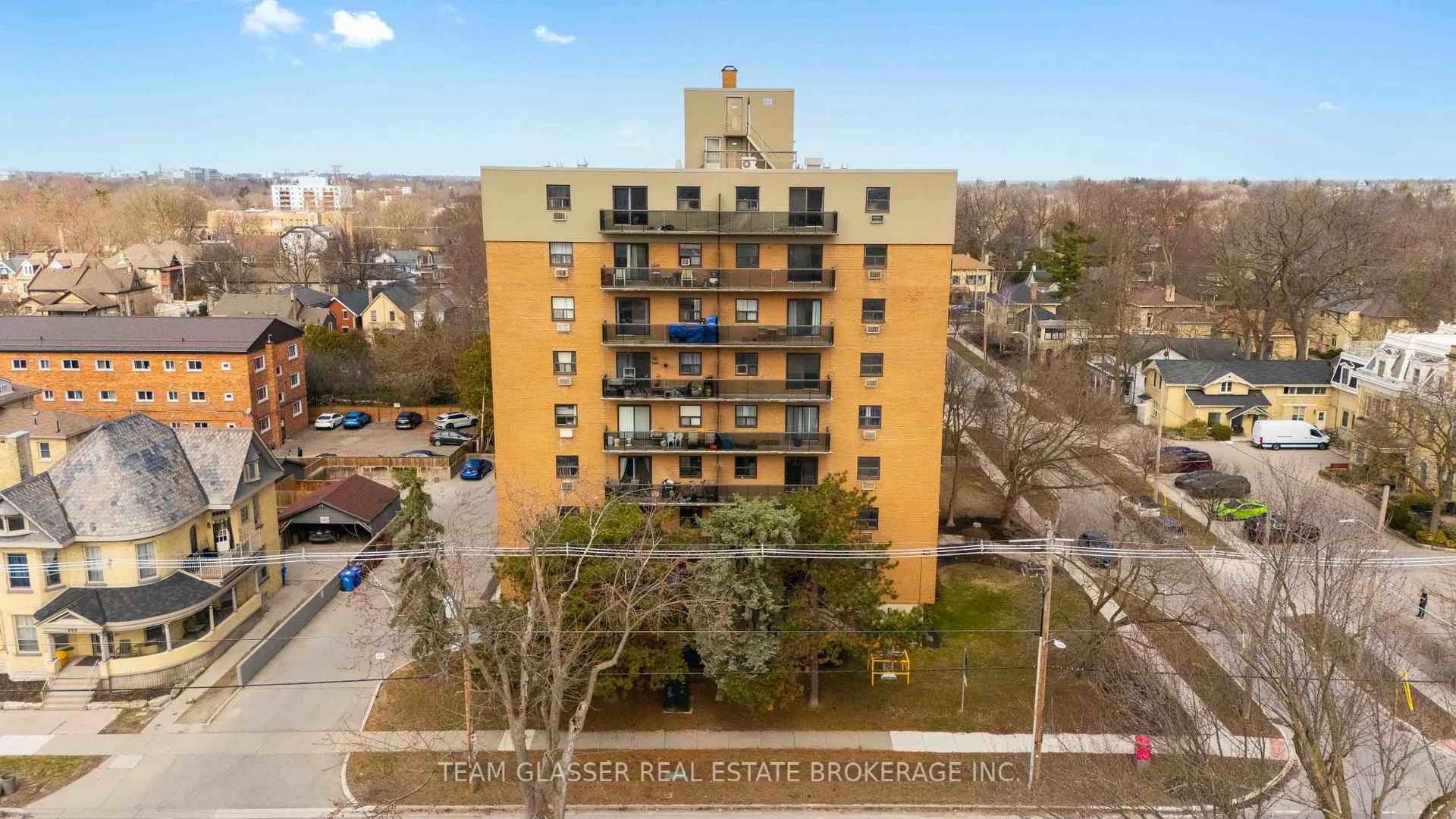 Photo 13 of Unit 906, 498 Queens Ave, London, East F — HOMEH
