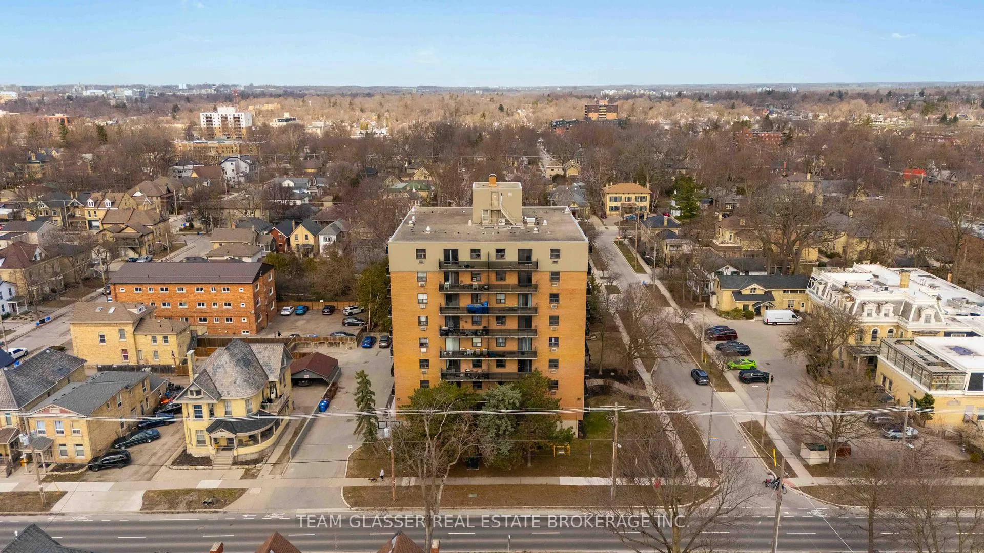 Photo 16 of Unit 906, 498 Queens Ave, London, East F — HOMEH