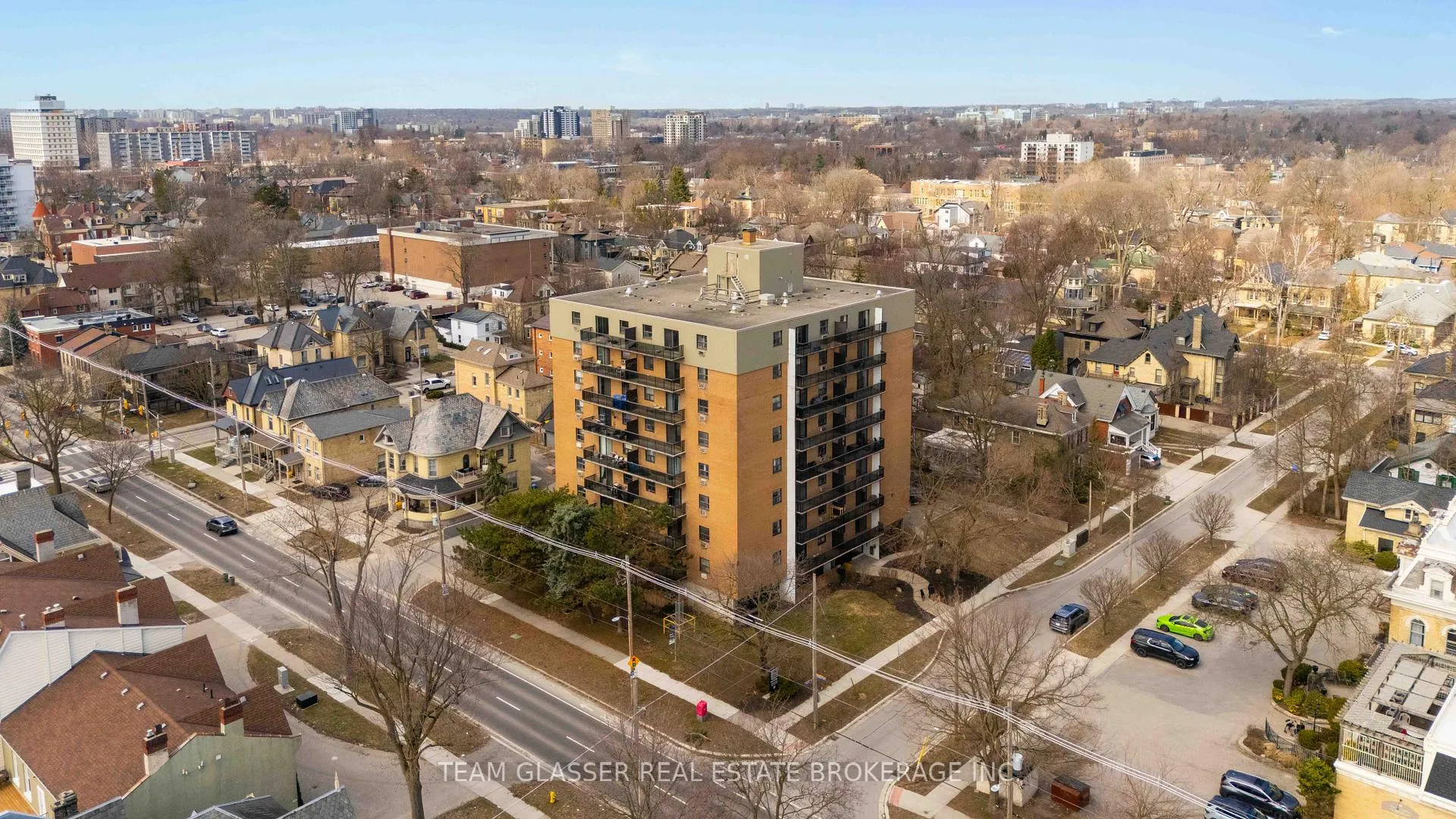 Photo 17 of Unit 906, 498 Queens Ave, London, East F — HOMEH