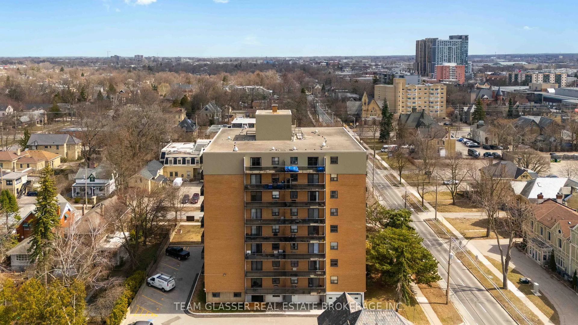 Photo 25 of Unit 906, 498 Queens Ave, London, East F — HOMEH