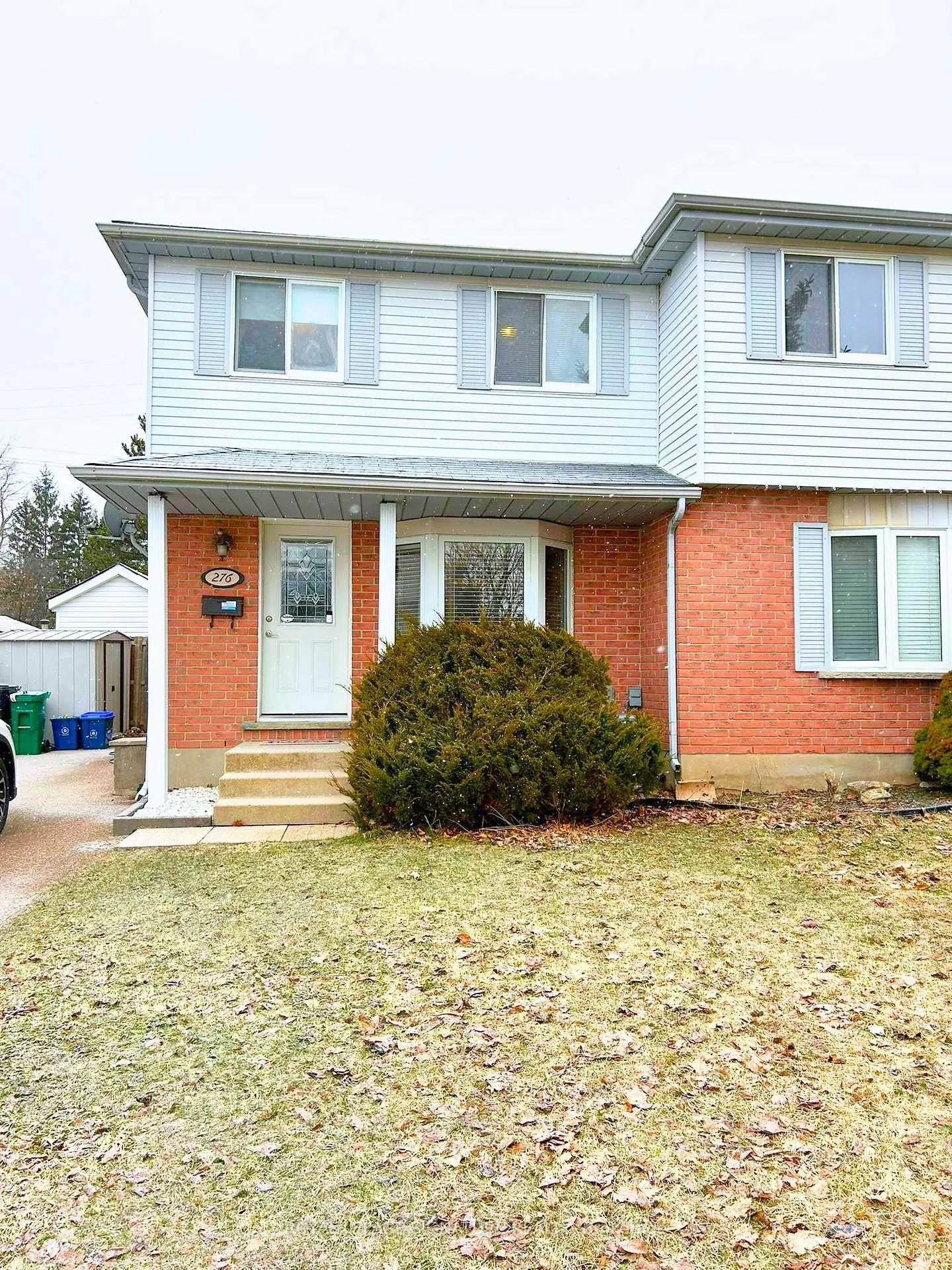 Photo 1 of 276 Benesfort Cres, Kitchener, Highland West — HOMEH