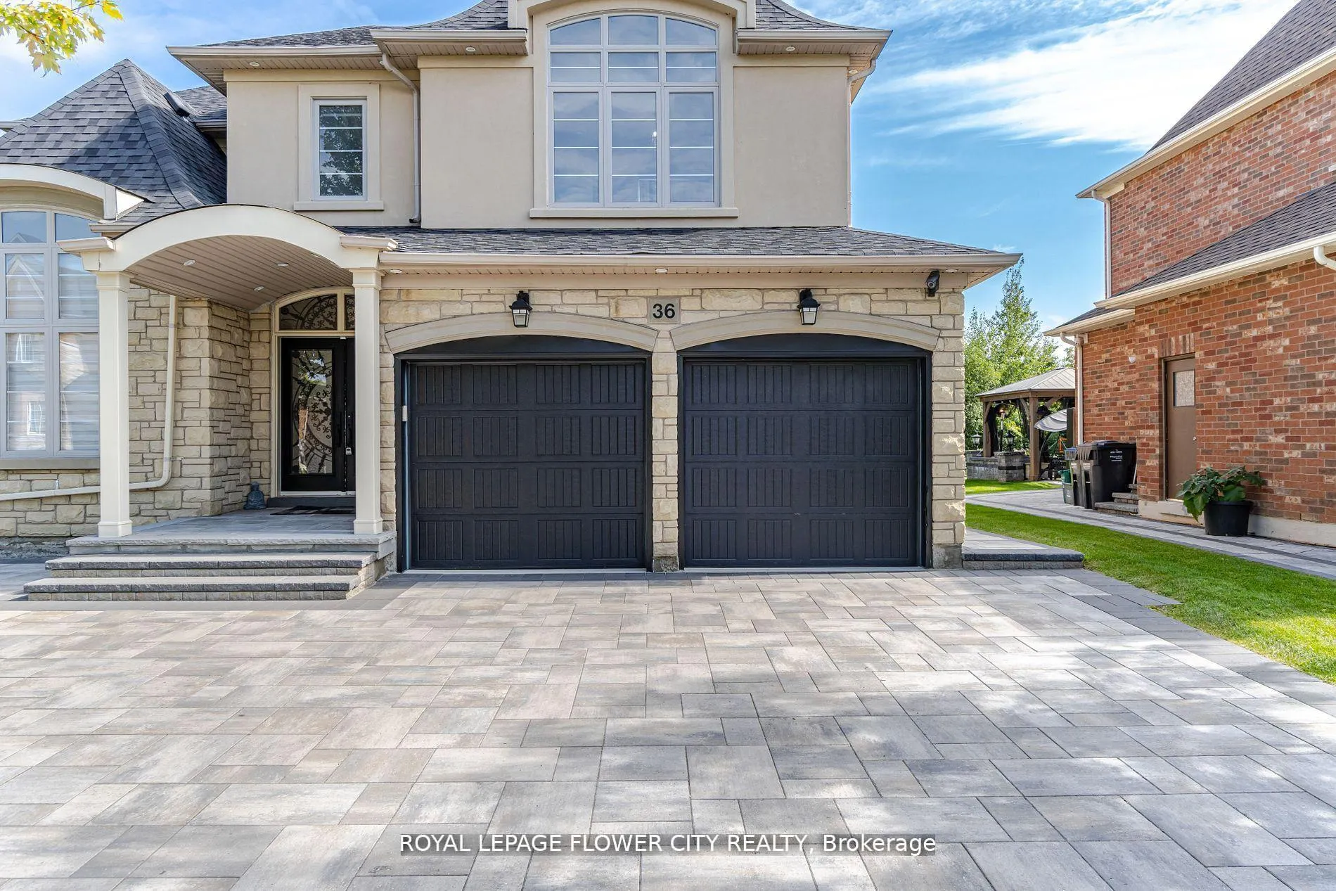 Front of 36 Louvain Dr