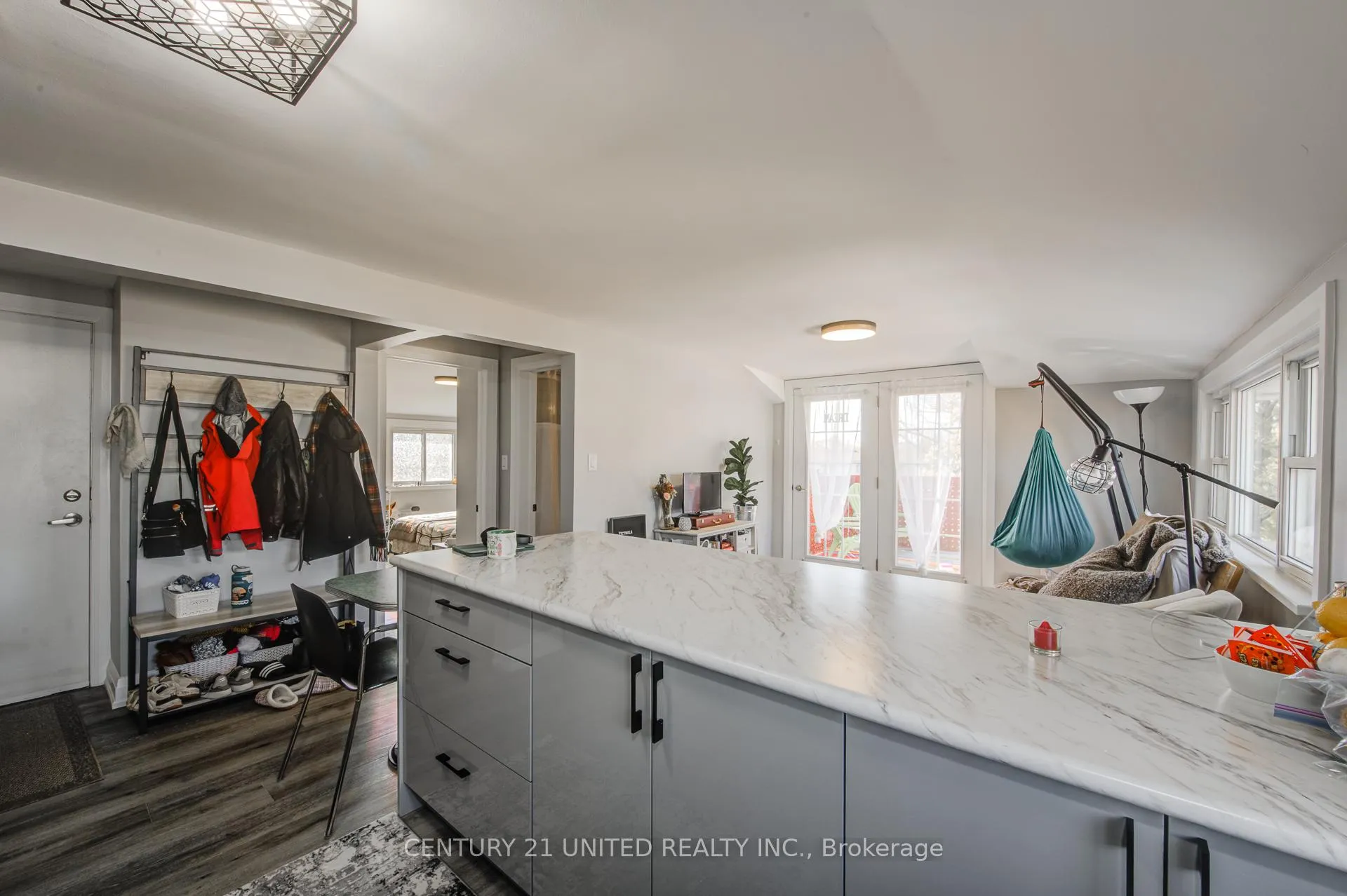 Photo 10 of Unit 3, 99 Haig St, St. Catharines, Haig — HOMEH