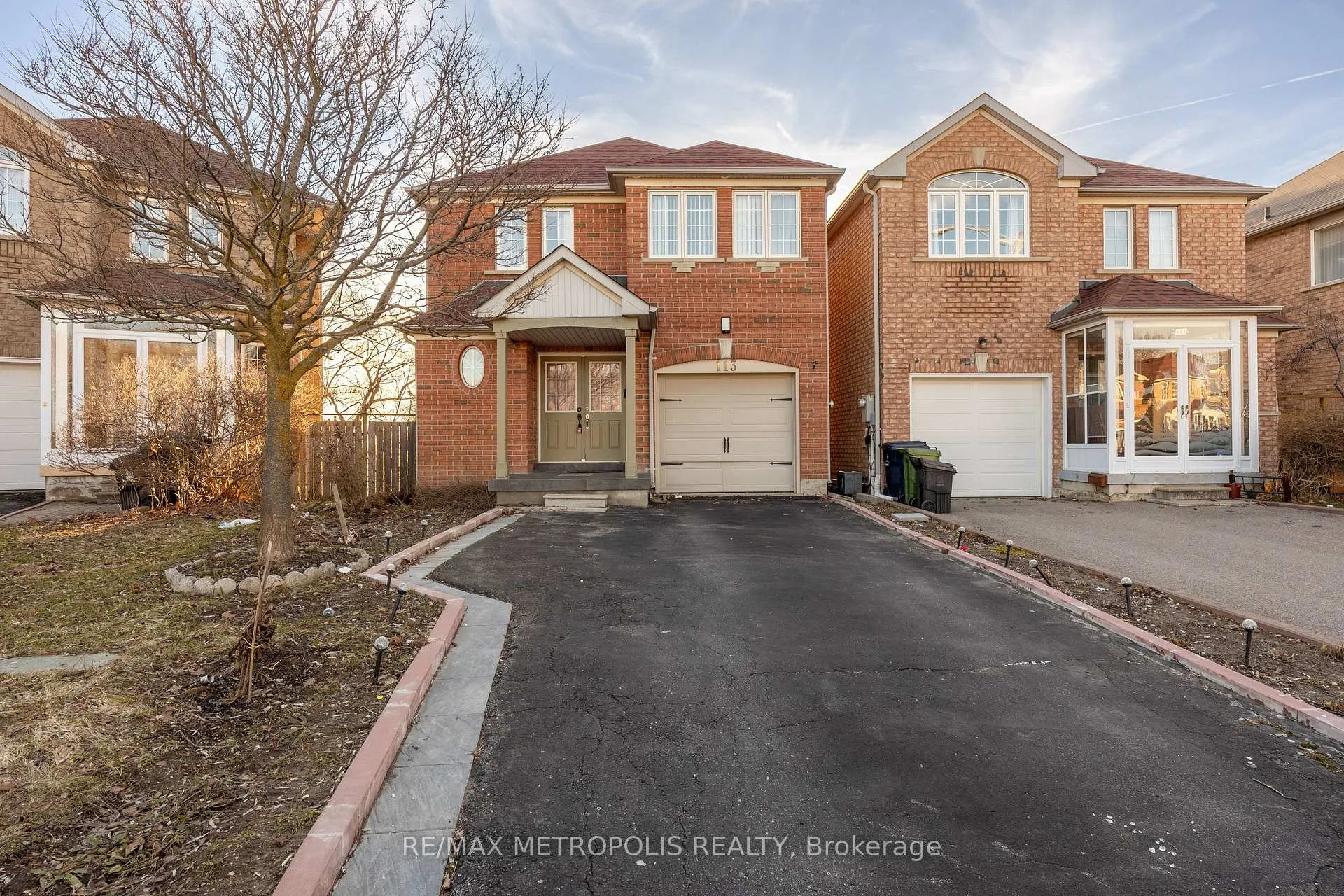 Photo 1 of Unit main, 113 Highhill Dr, Scarborough, Tam O'Shanter-Sullivan — HOMEH