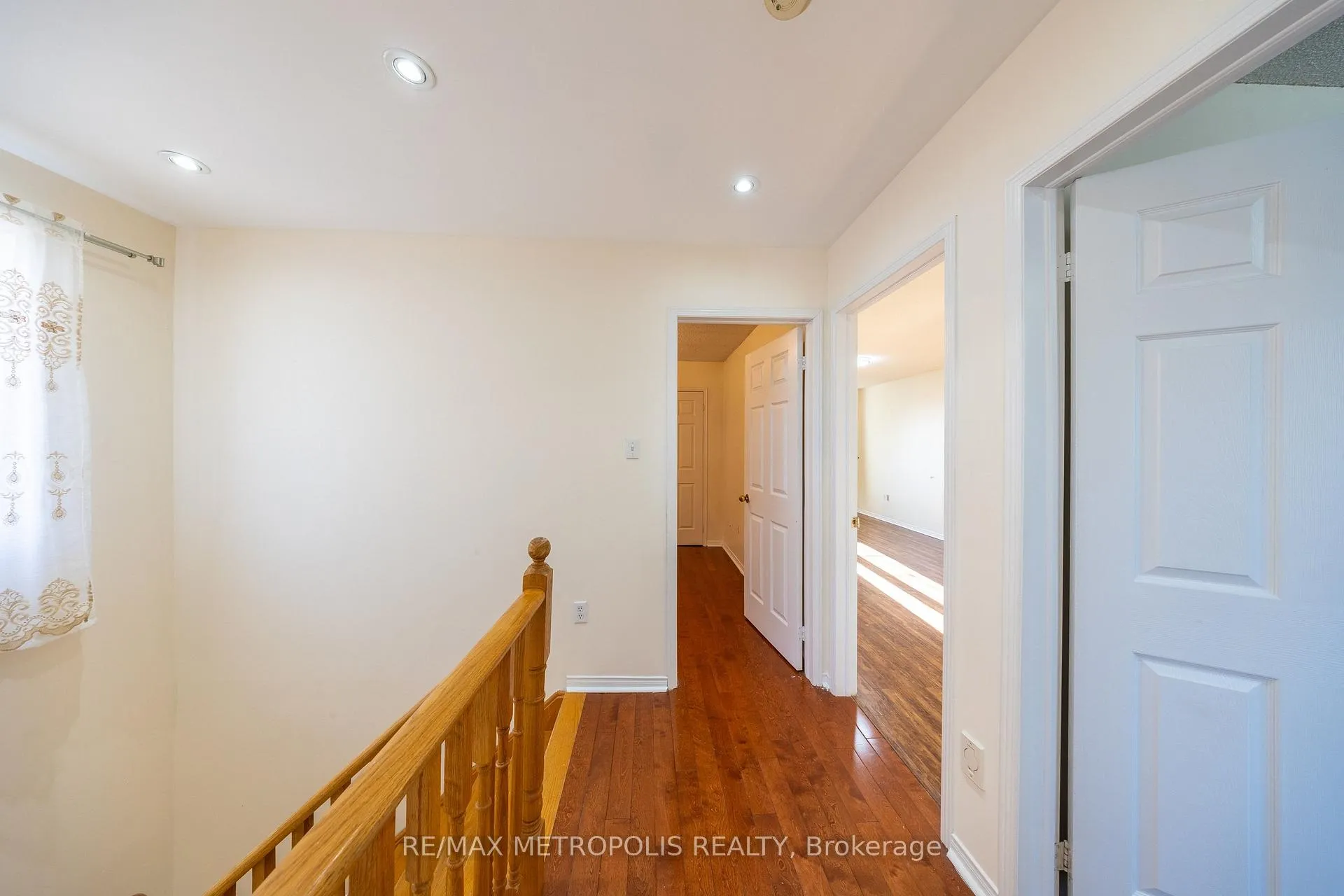 Photo 10 of Unit main, 113 Highhill Dr, Scarborough, Tam O'Shanter-Sullivan — HOMEH