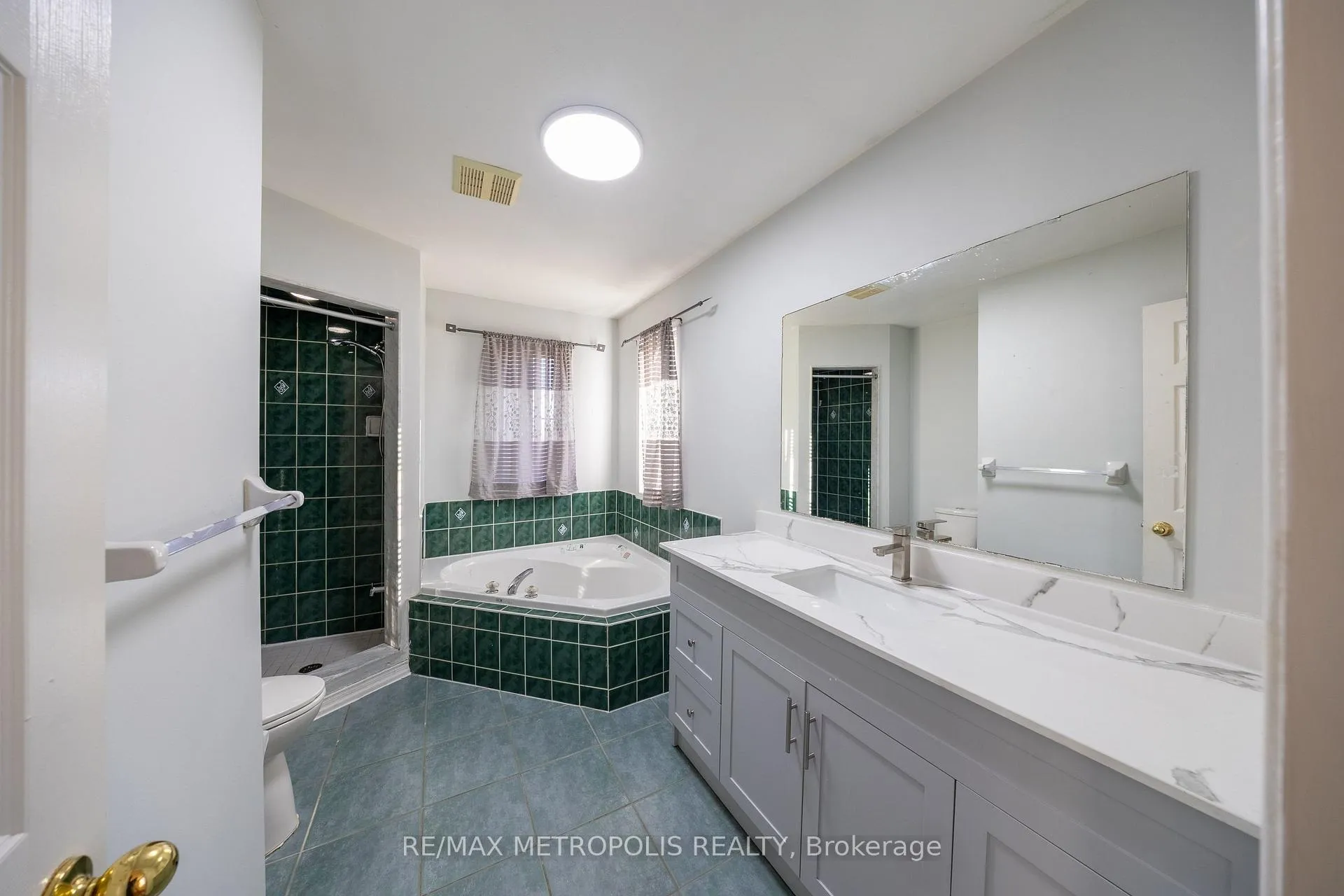 Photo 16 of Unit main, 113 Highhill Dr, Scarborough, Tam O'Shanter-Sullivan — HOMEH