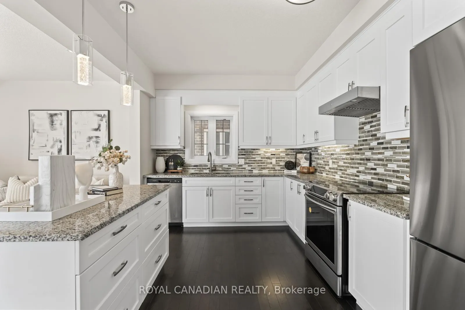 Photo 16 of Unit Upper, 301 Buttonbush Street, Waterloo, Columbia Forest/Clair Hills — HOMEH