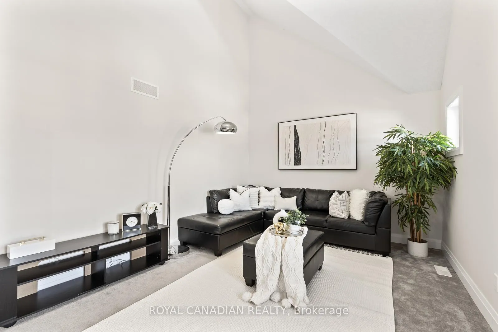 Photo 20 of Unit Upper, 301 Buttonbush Street, Waterloo, Columbia Forest/Clair Hills — HOMEH