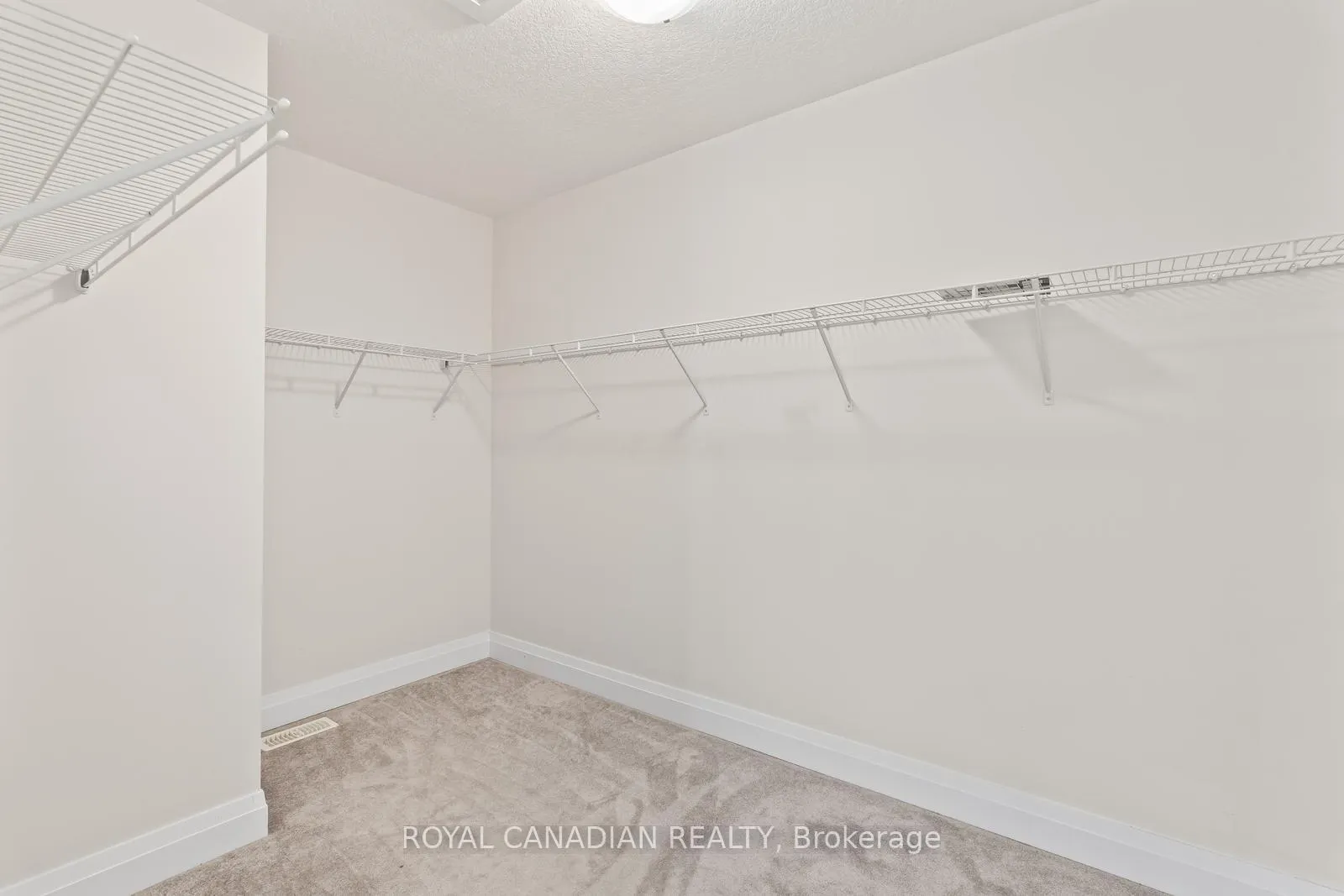 Photo 28 of Unit Upper, 301 Buttonbush Street, Waterloo, Columbia Forest/Clair Hills — HOMEH
