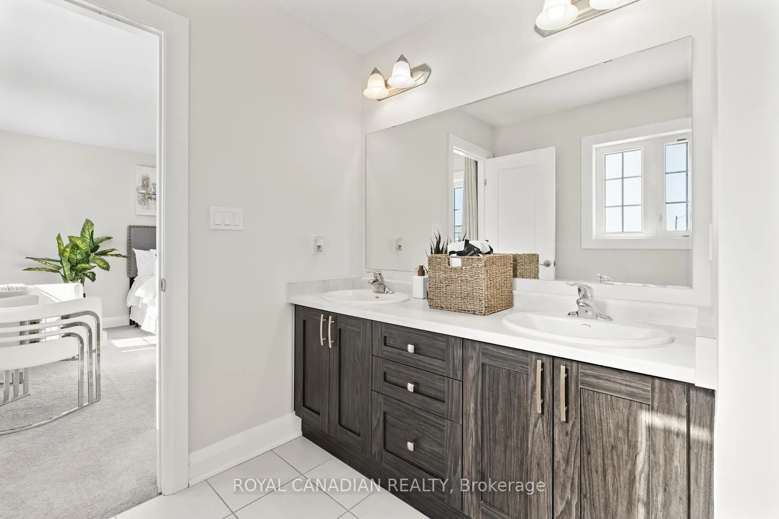 Photo 30 of Unit Upper, 301 Buttonbush Street, Waterloo, Columbia Forest/Clair Hills — HOMEH
