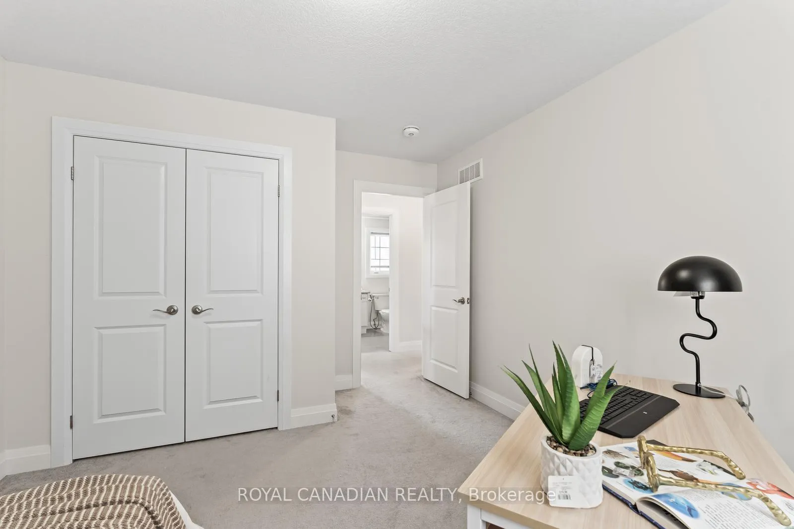 Photo 34 of Unit Upper, 301 Buttonbush Street, Waterloo, Columbia Forest/Clair Hills — HOMEH