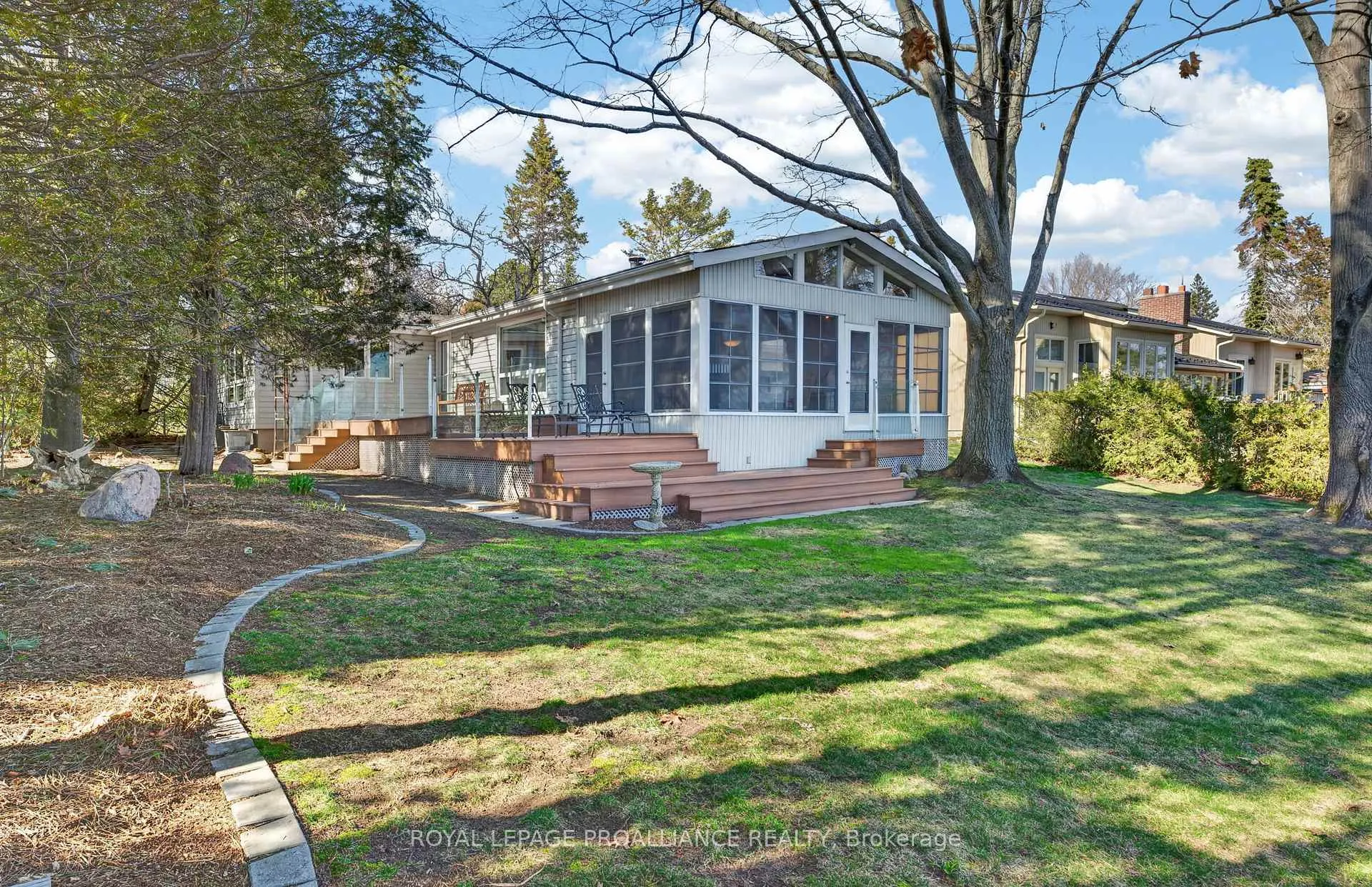 Photo 1 of 482 Island Road, Prince Edward County, Hallowell Ward — HOMEH