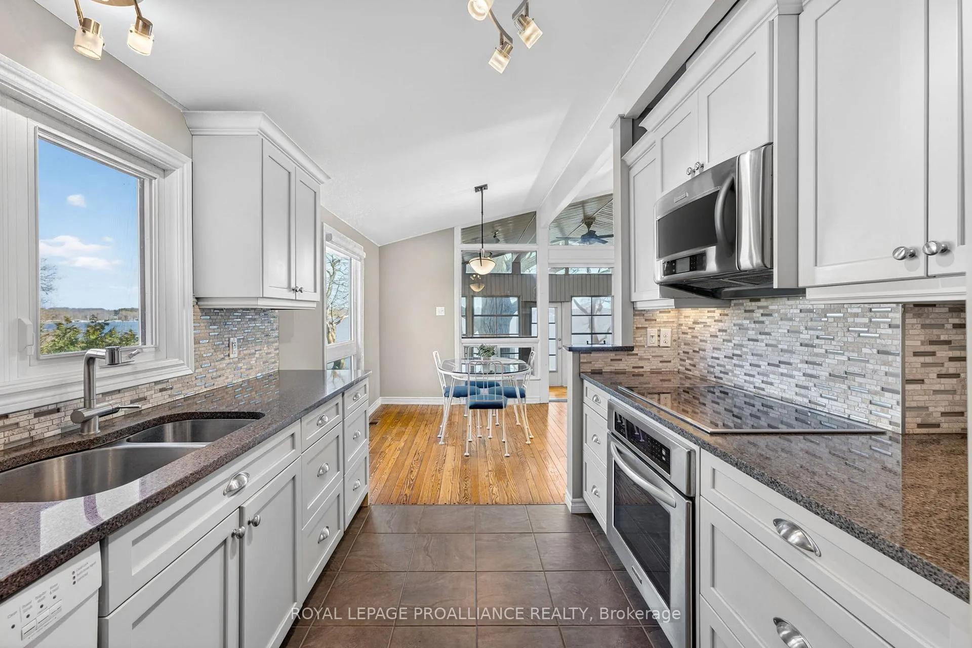 Photo 11 of 482 Island Road, Prince Edward County, Hallowell Ward — HOMEH