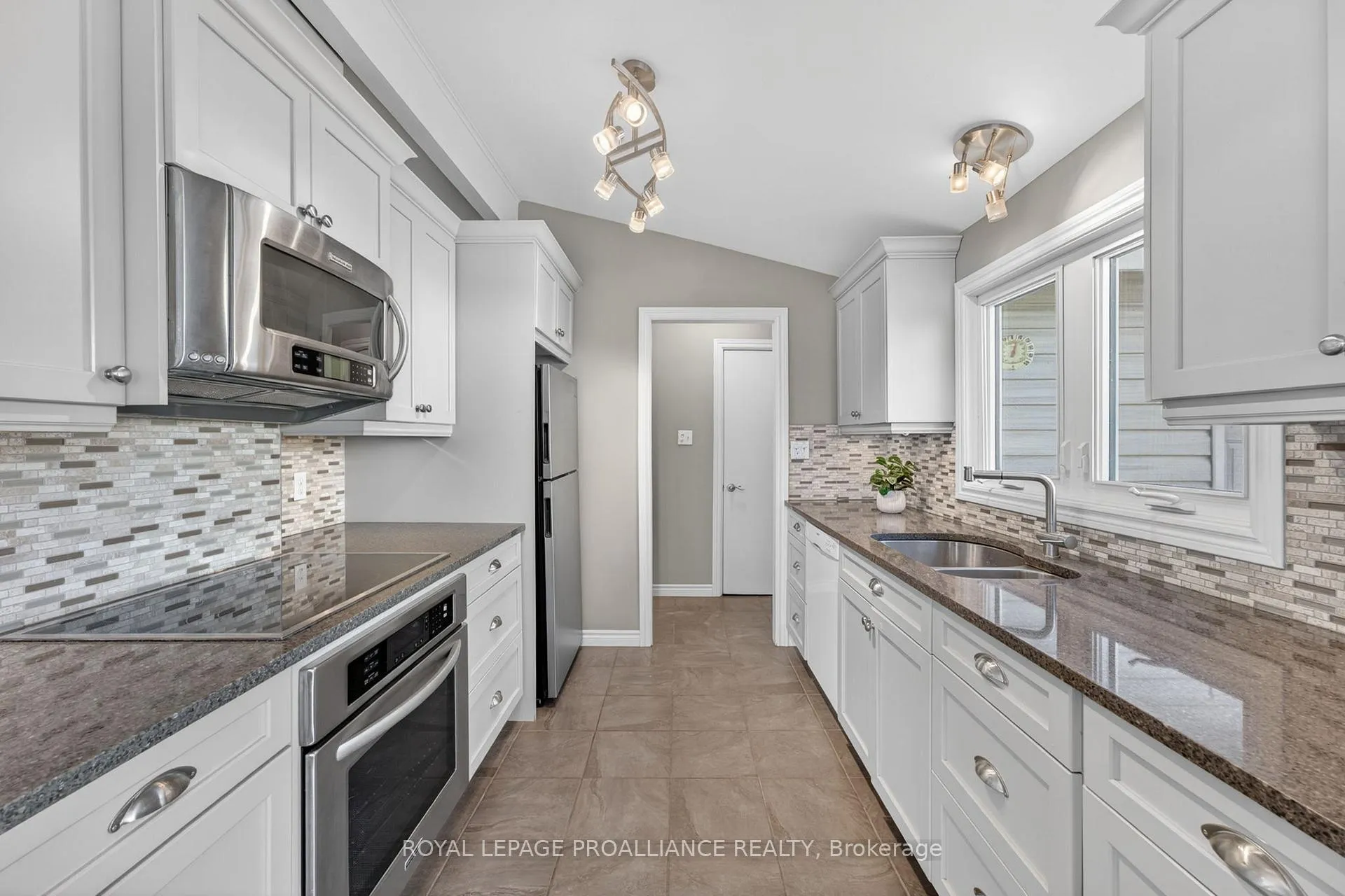 Photo 12 of 482 Island Road, Prince Edward County, Hallowell Ward — HOMEH