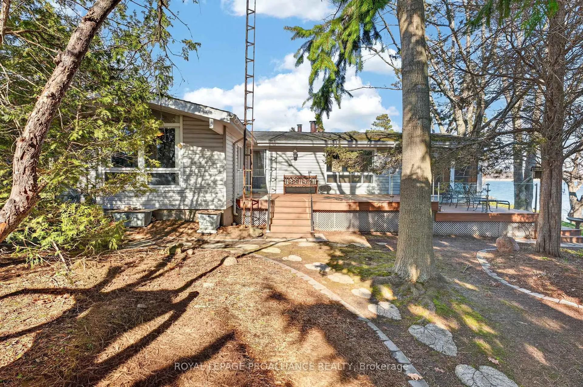 Photo 24 of 482 Island Road, Prince Edward County, Hallowell Ward — HOMEH