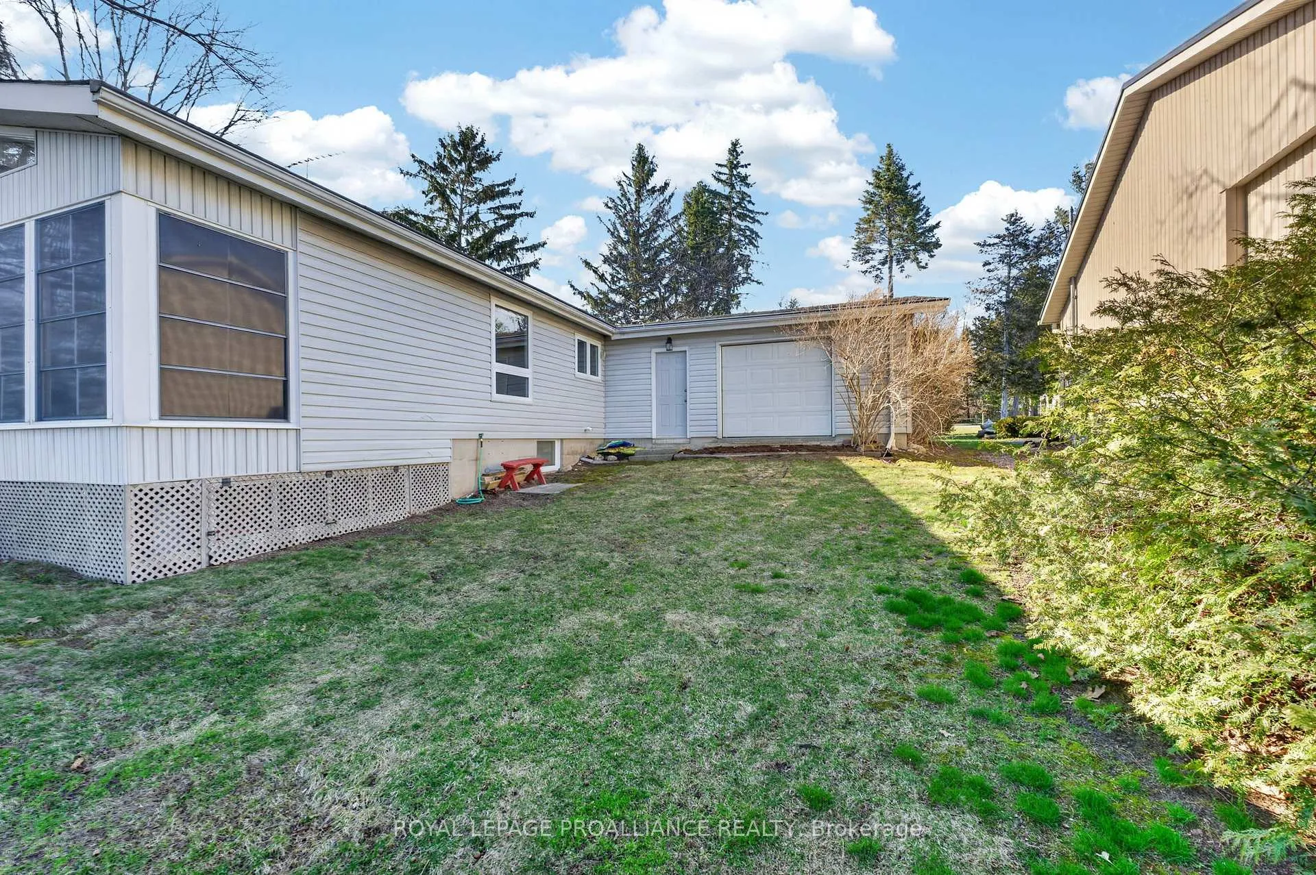 Photo 26 of 482 Island Road, Prince Edward County, Hallowell Ward — HOMEH