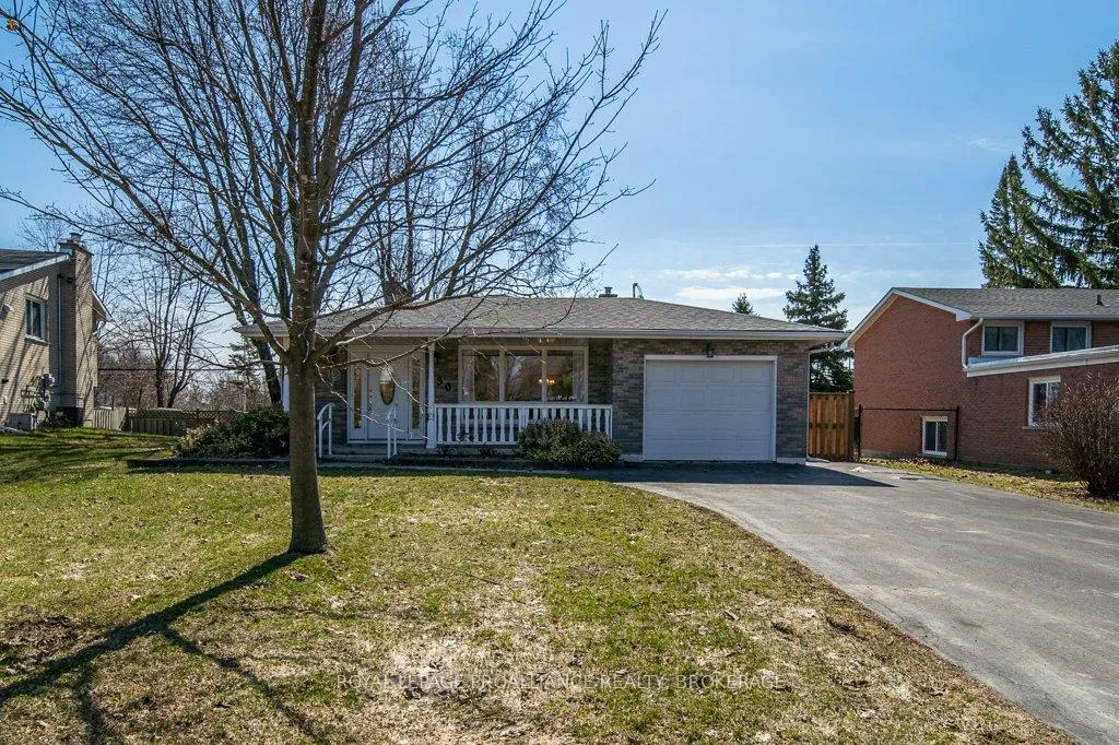 Photo 2 of 630 Fleet Street, Kingston, South of Taylor-Kidd Blvd — HOMEH