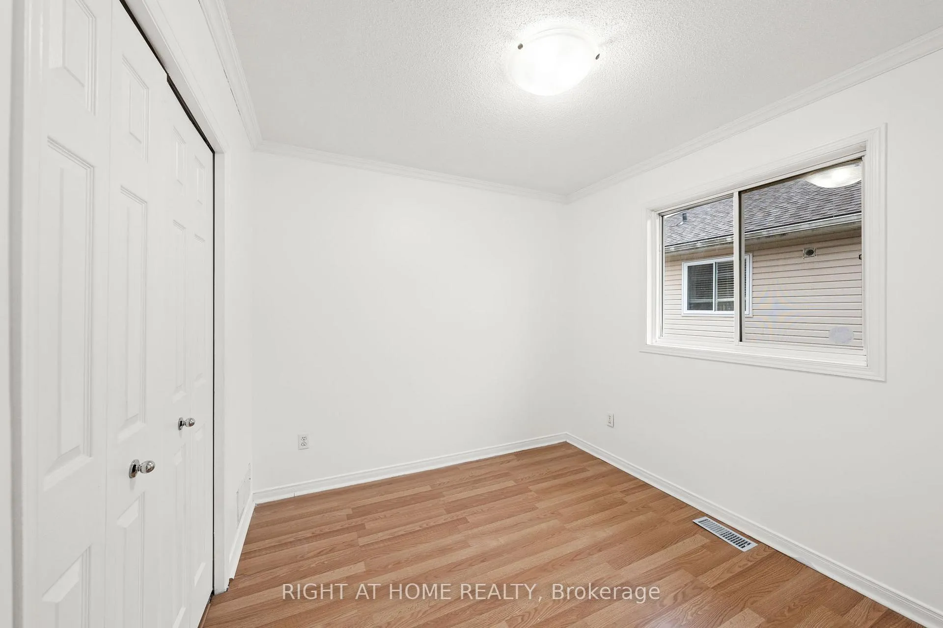 Photo 26 of 35 Montana Way, Ottawa, Barrhaven - Longfields — HOMEH