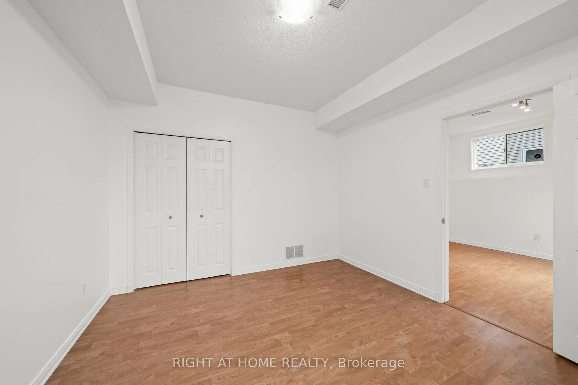 Photo 35 of 35 Montana Way, Ottawa, Barrhaven - Longfields — HOMEH