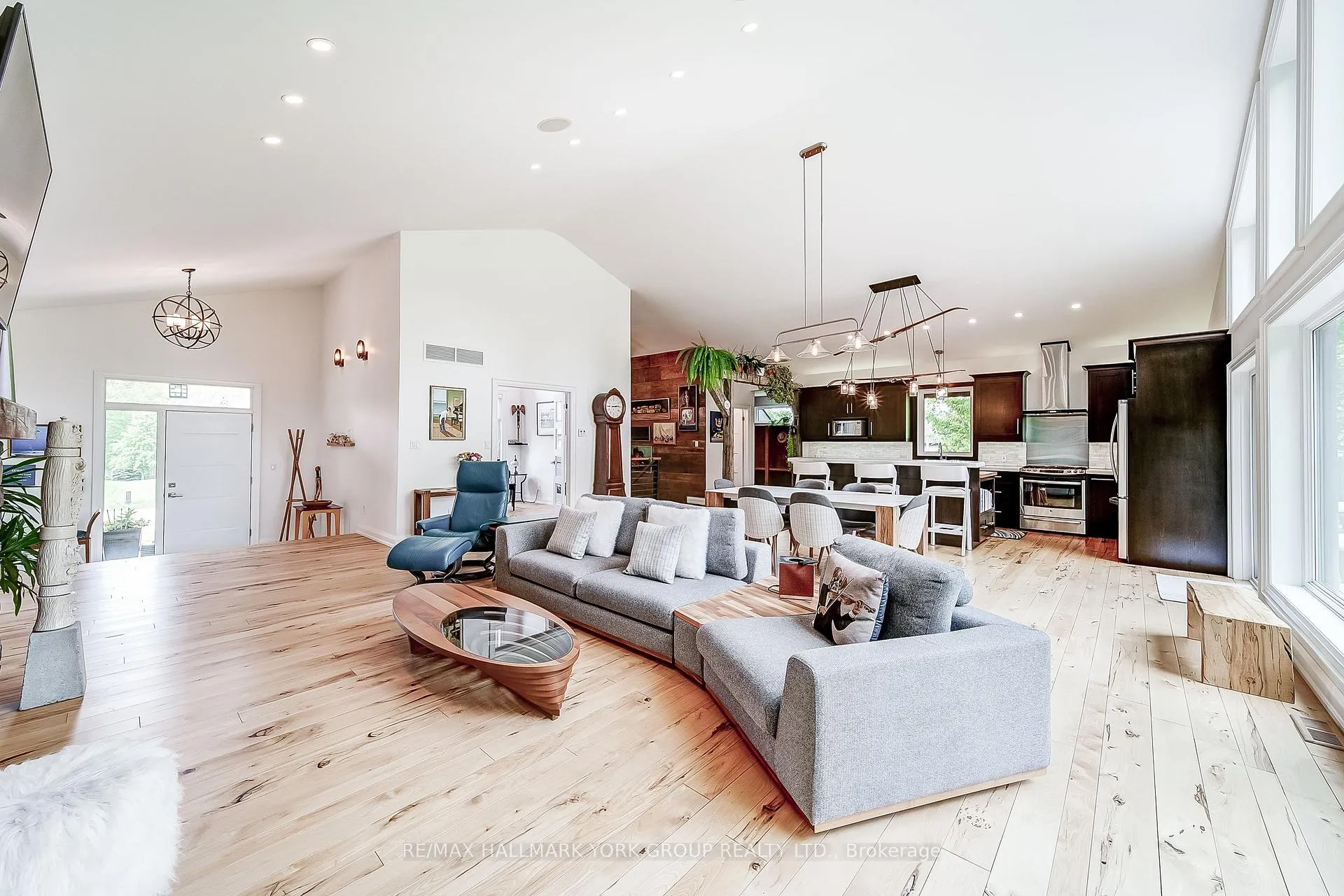Photo 7 of 118 Mennill Drive, Springwater, Snow Valley — HOMEH