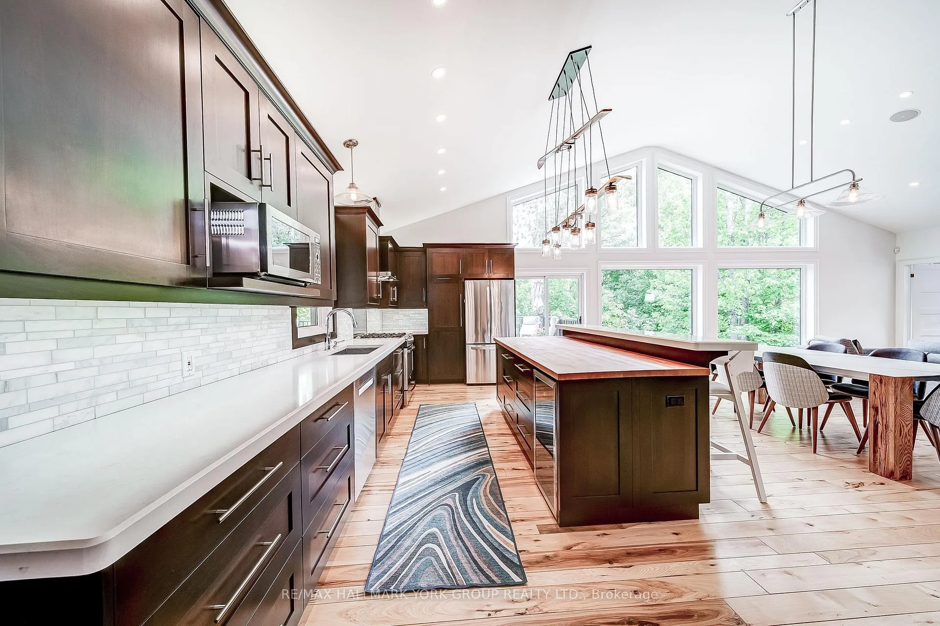 Photo 13 of 118 Mennill Drive, Springwater, Snow Valley — HOMEH