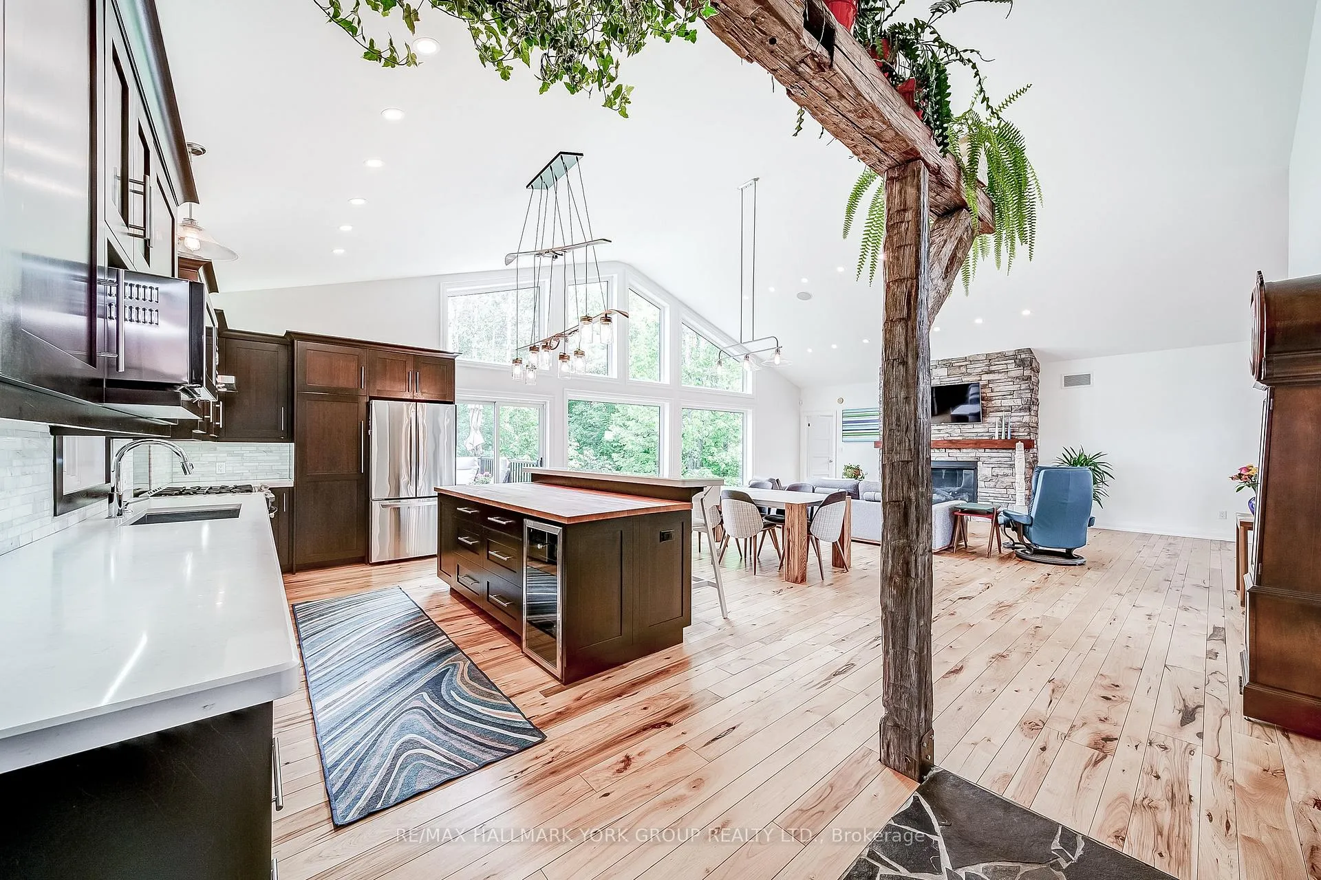 Photo 14 of 118 Mennill Drive, Springwater, Snow Valley — HOMEH
