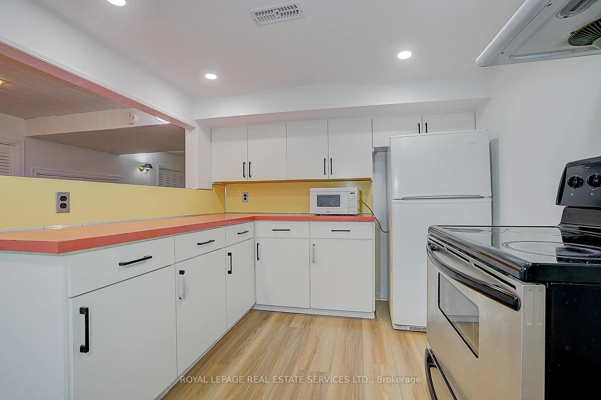 Photo 16 of Unit Basement, 23 Marsha Drive, Scarborough, Tam O'Shanter-Sullivan — HOMEH