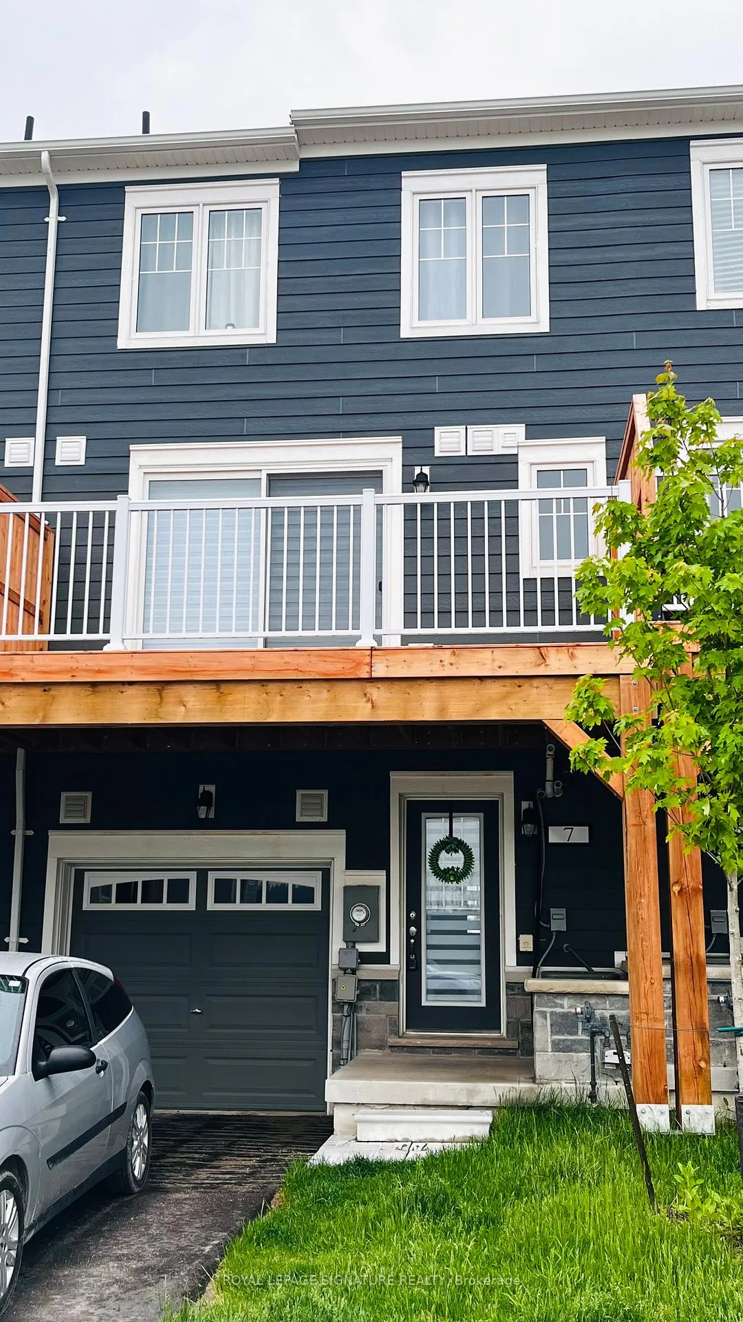 Photo 1 of 7 Sama Way, Wasaga Beach — HOMEH