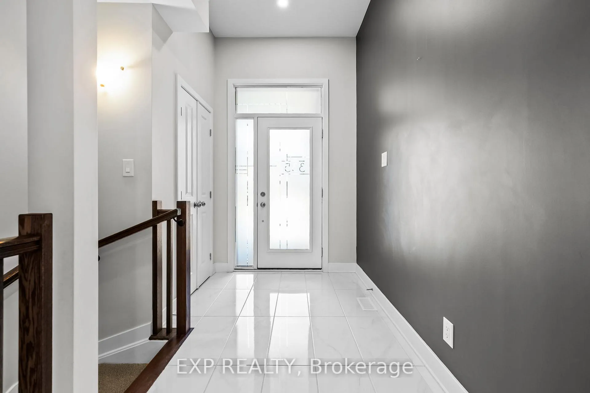 Photo 2 of 335 Wabasso Lane, Ottawa, Leitrim — HOMEH