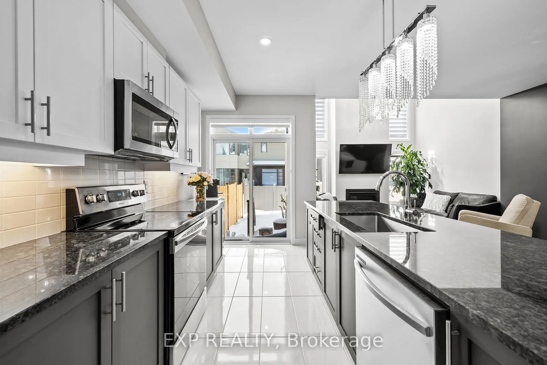 Photo 6 of 335 Wabasso Lane, Ottawa, Leitrim — HOMEH
