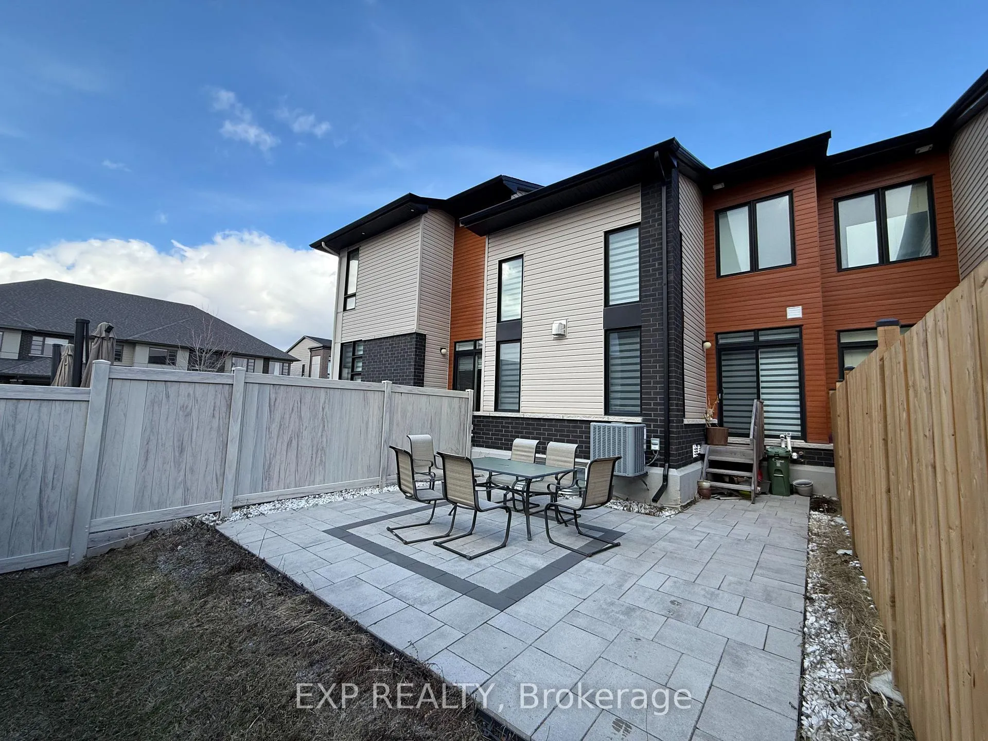 Photo 22 of 335 Wabasso Lane, Ottawa, Leitrim — HOMEH