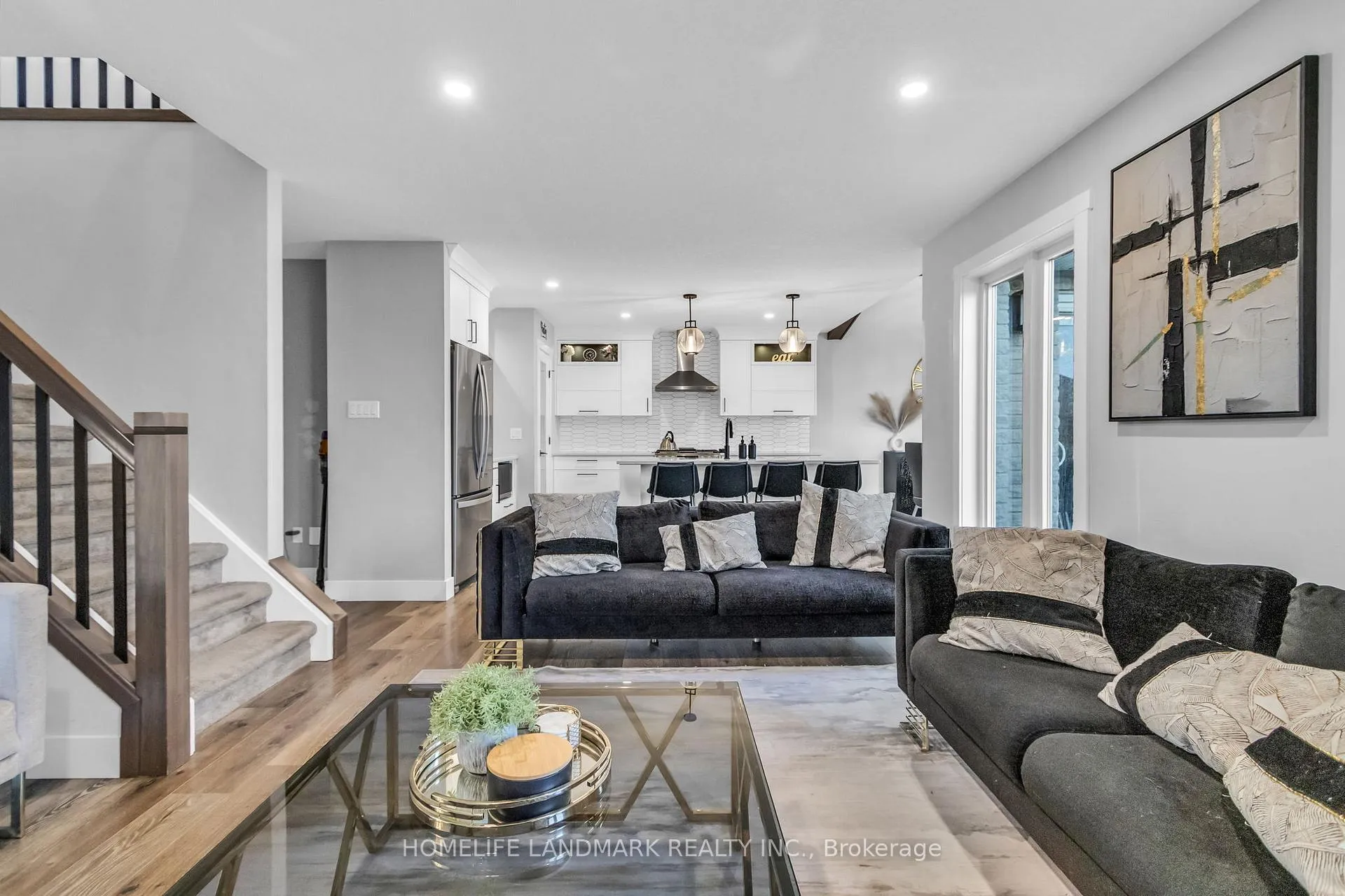 Photo 8 of 2 Auburn Drive, St. Thomas — HOMEH
