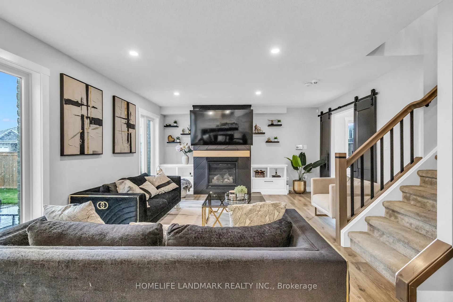 Photo 10 of 2 Auburn Drive, St. Thomas — HOMEH