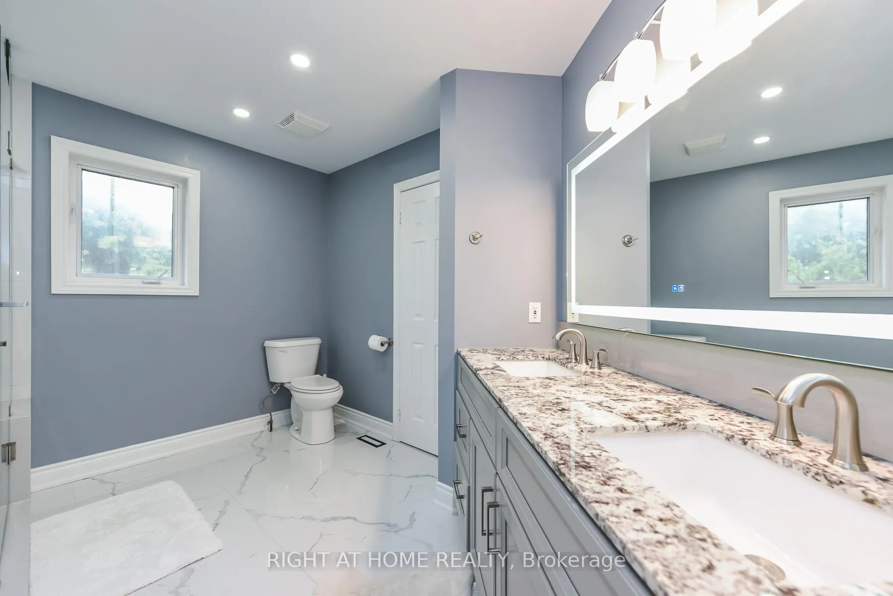 Photo 21 of 105 Panorama Crescent, Vaughan, Elder Mills — HOMEH