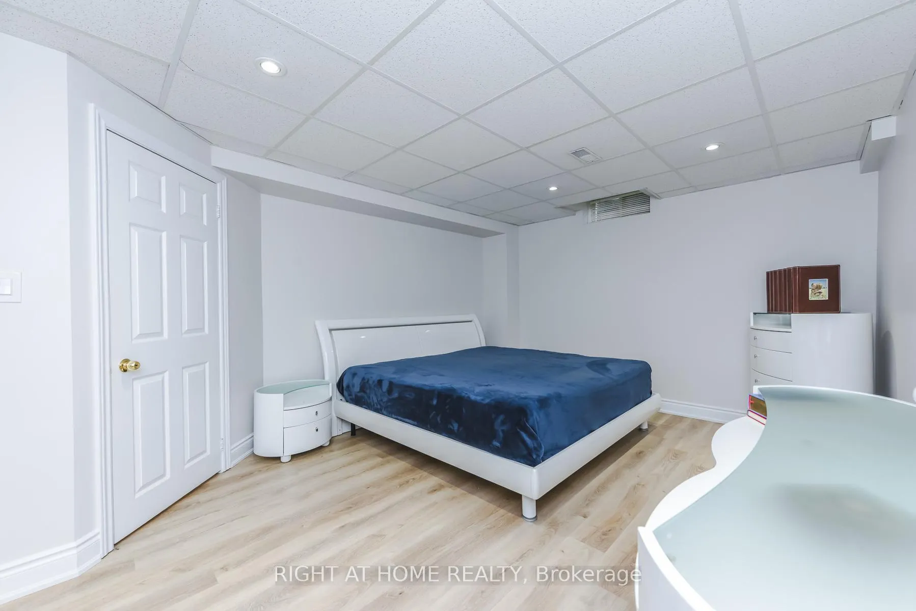 Photo 26 of 105 Panorama Crescent, Vaughan, Elder Mills — HOMEH