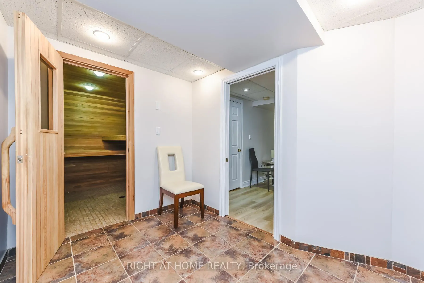Photo 27 of 105 Panorama Crescent, Vaughan, Elder Mills — HOMEH