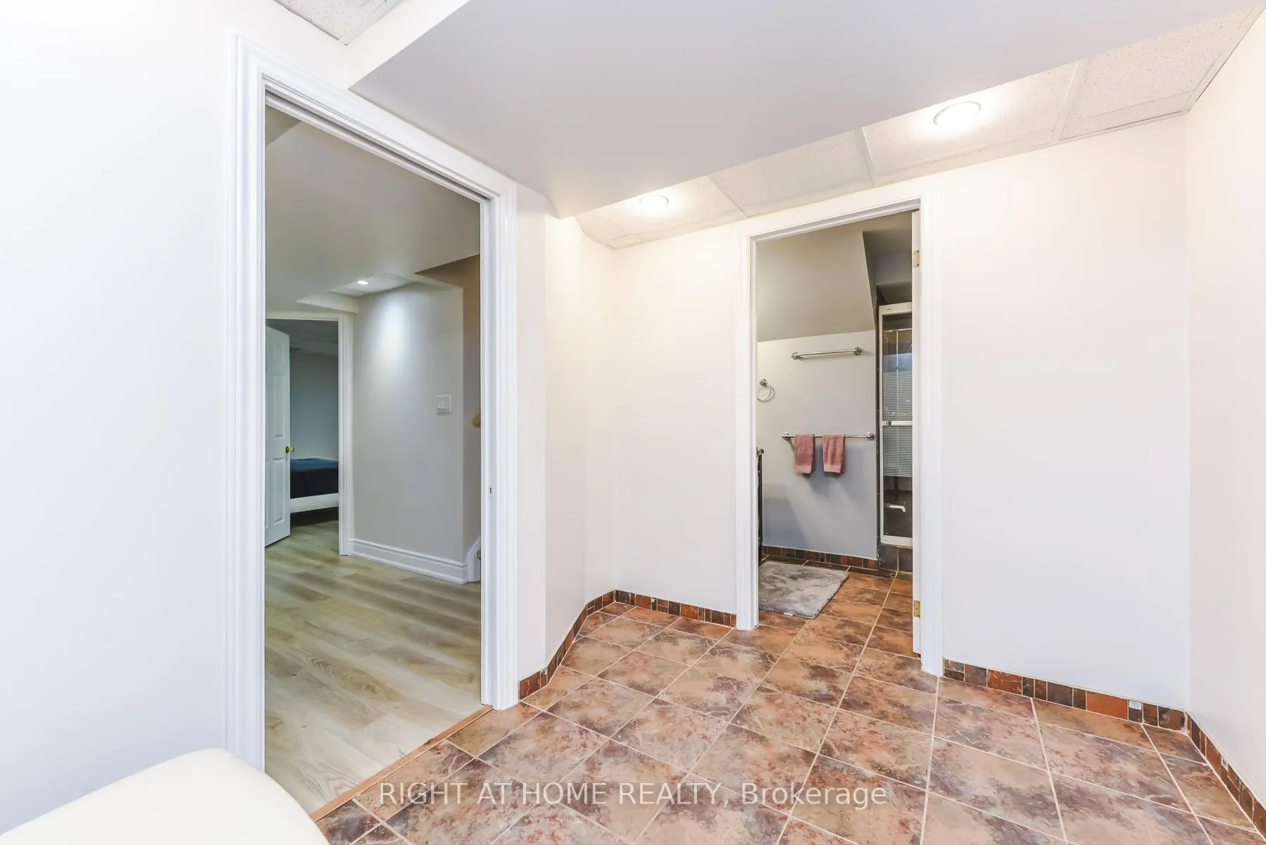 Photo 29 of 105 Panorama Crescent, Vaughan, Elder Mills — HOMEH