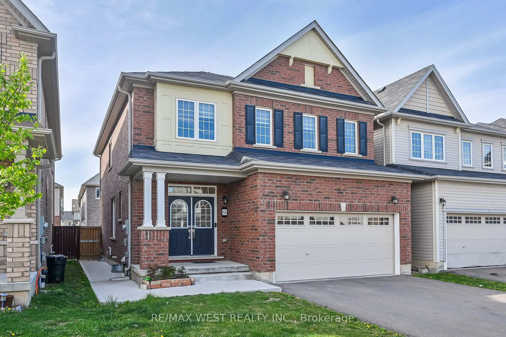 Photo 2 of 68 Cooke Avenue, Brantford — HOMEH