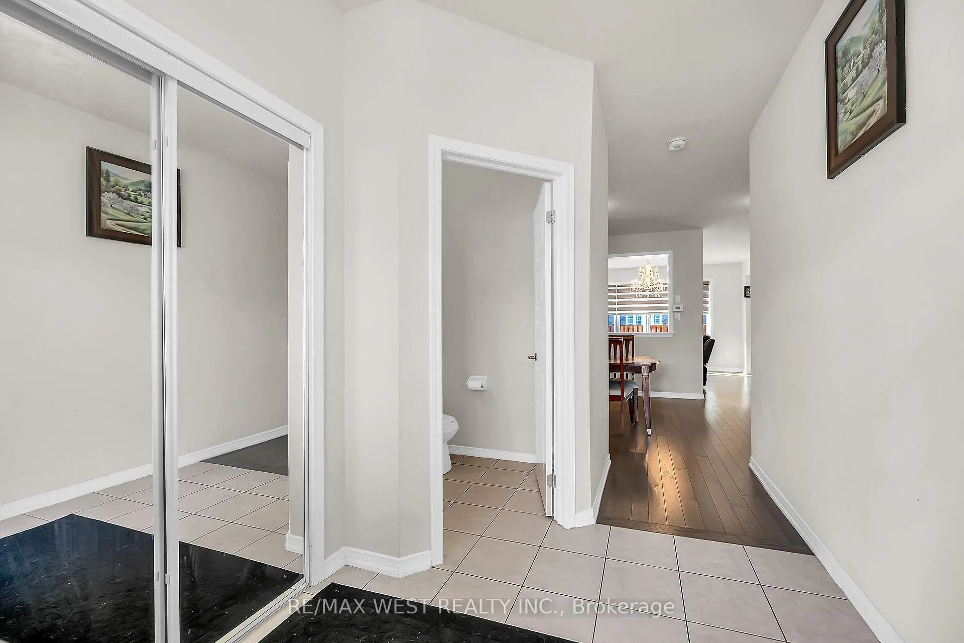 Photo 4 of 68 Cooke Avenue, Brantford — HOMEH