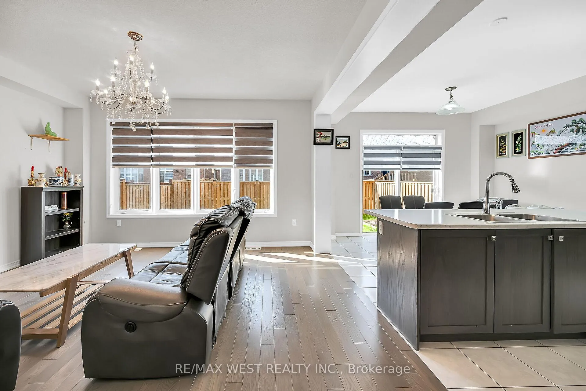 Photo 9 of 68 Cooke Avenue, Brantford — HOMEH