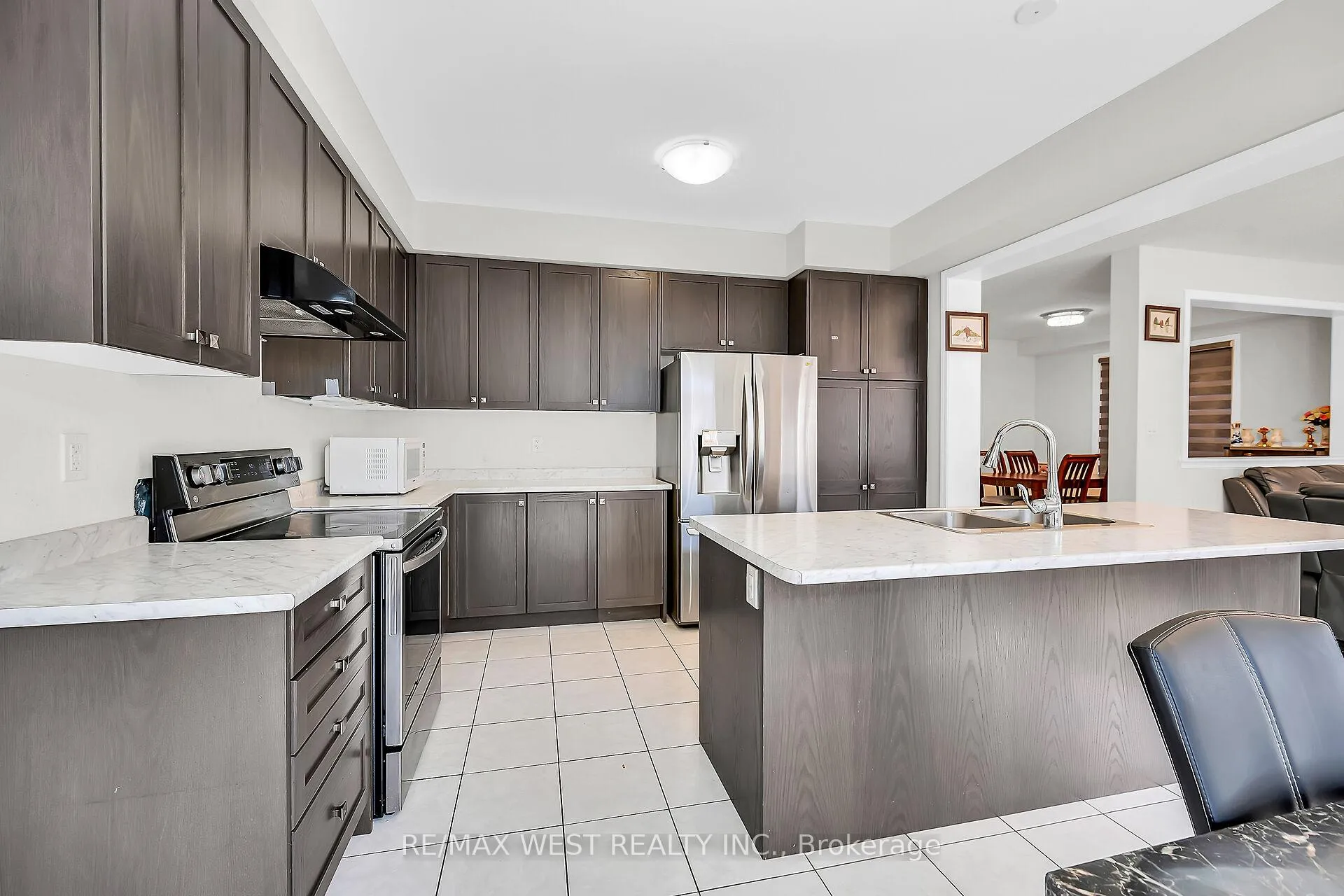 Photo 13 of 68 Cooke Avenue, Brantford — HOMEH