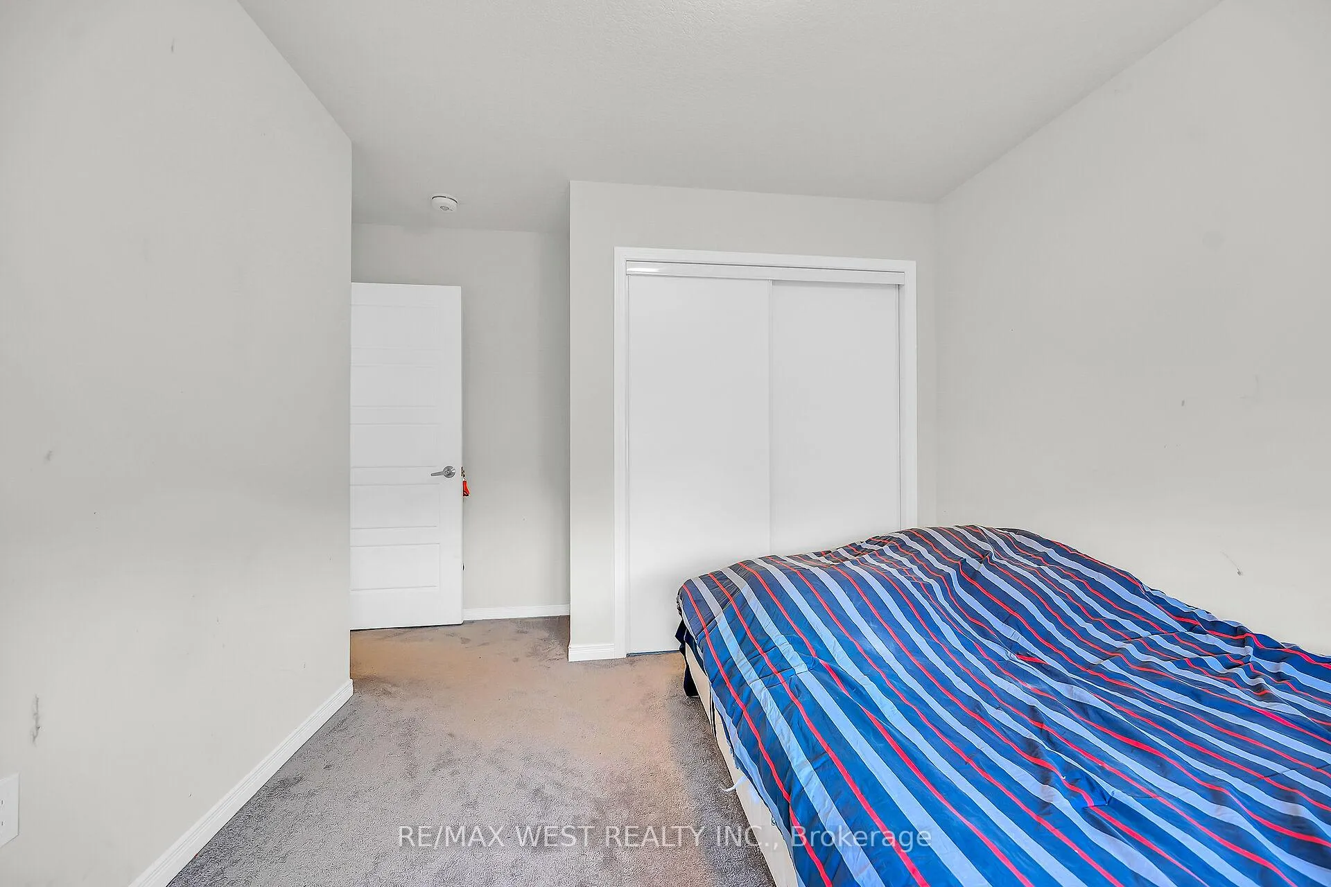 Photo 23 of 68 Cooke Avenue, Brantford — HOMEH