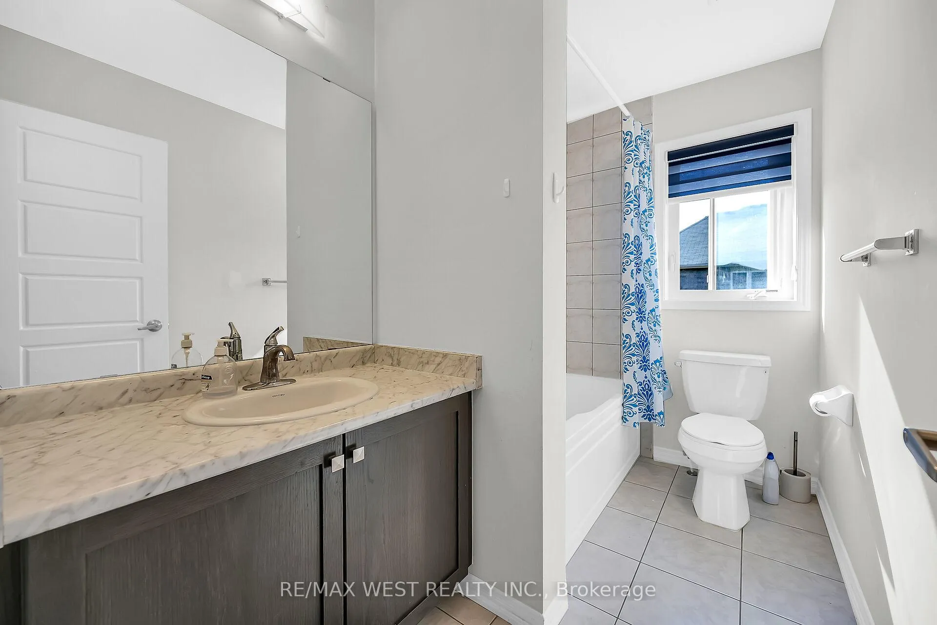 Photo 24 of 68 Cooke Avenue, Brantford — HOMEH