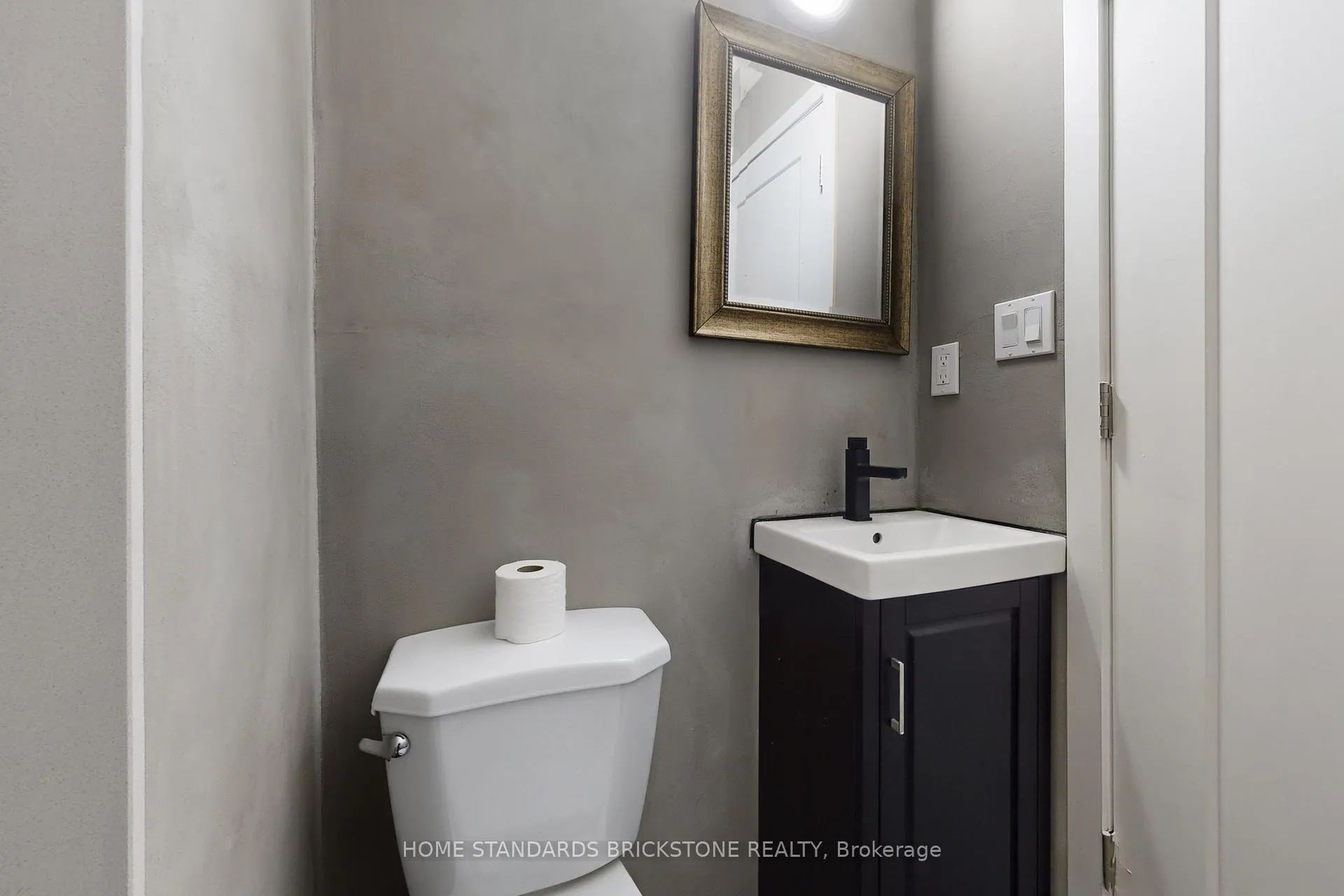 Photo 18 of 21 Pretoria Avenue, Toronto, Playter Estates-Danforth — HOMEH