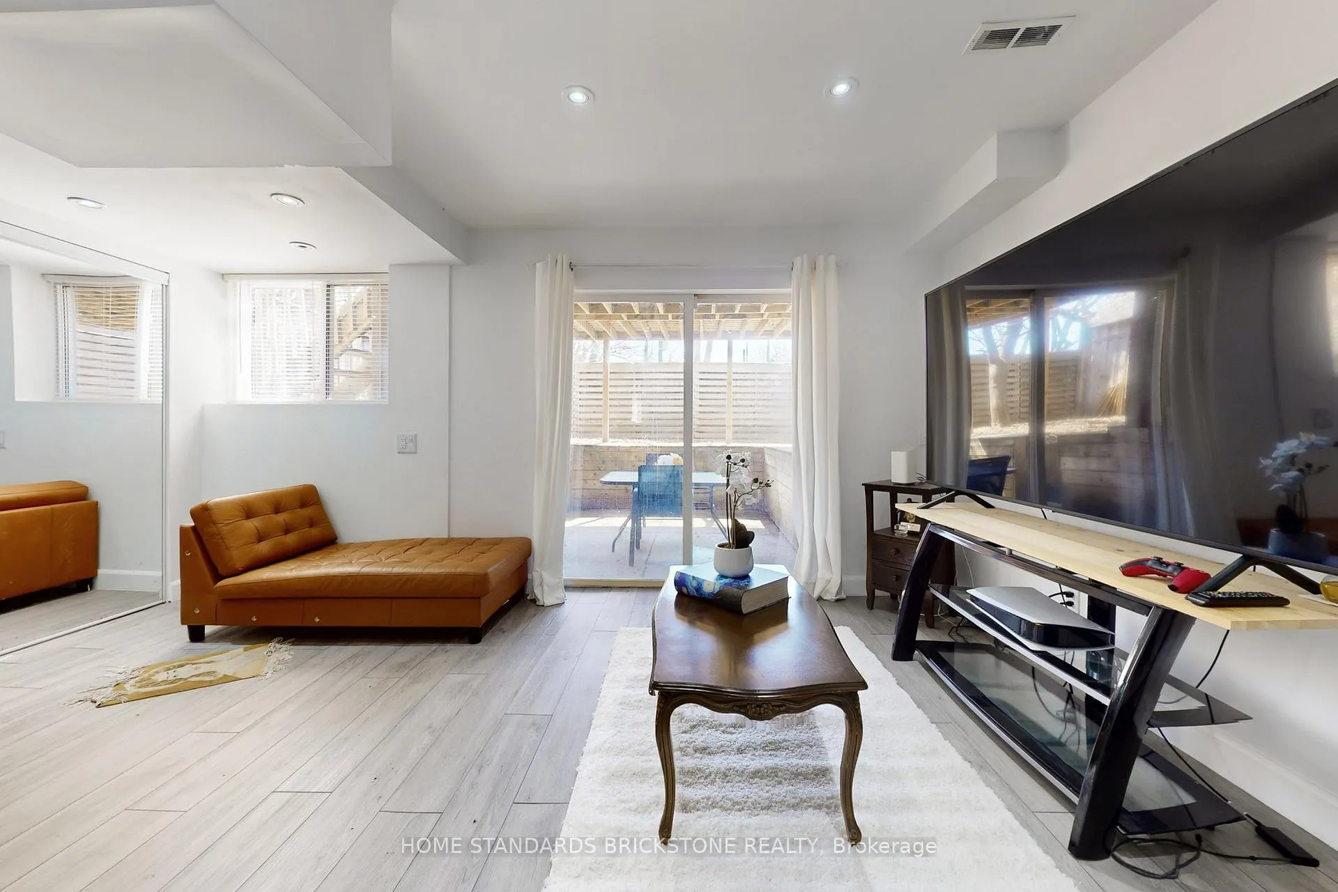 Photo 41 of 21 Pretoria Avenue, Toronto, Playter Estates-Danforth — HOMEH