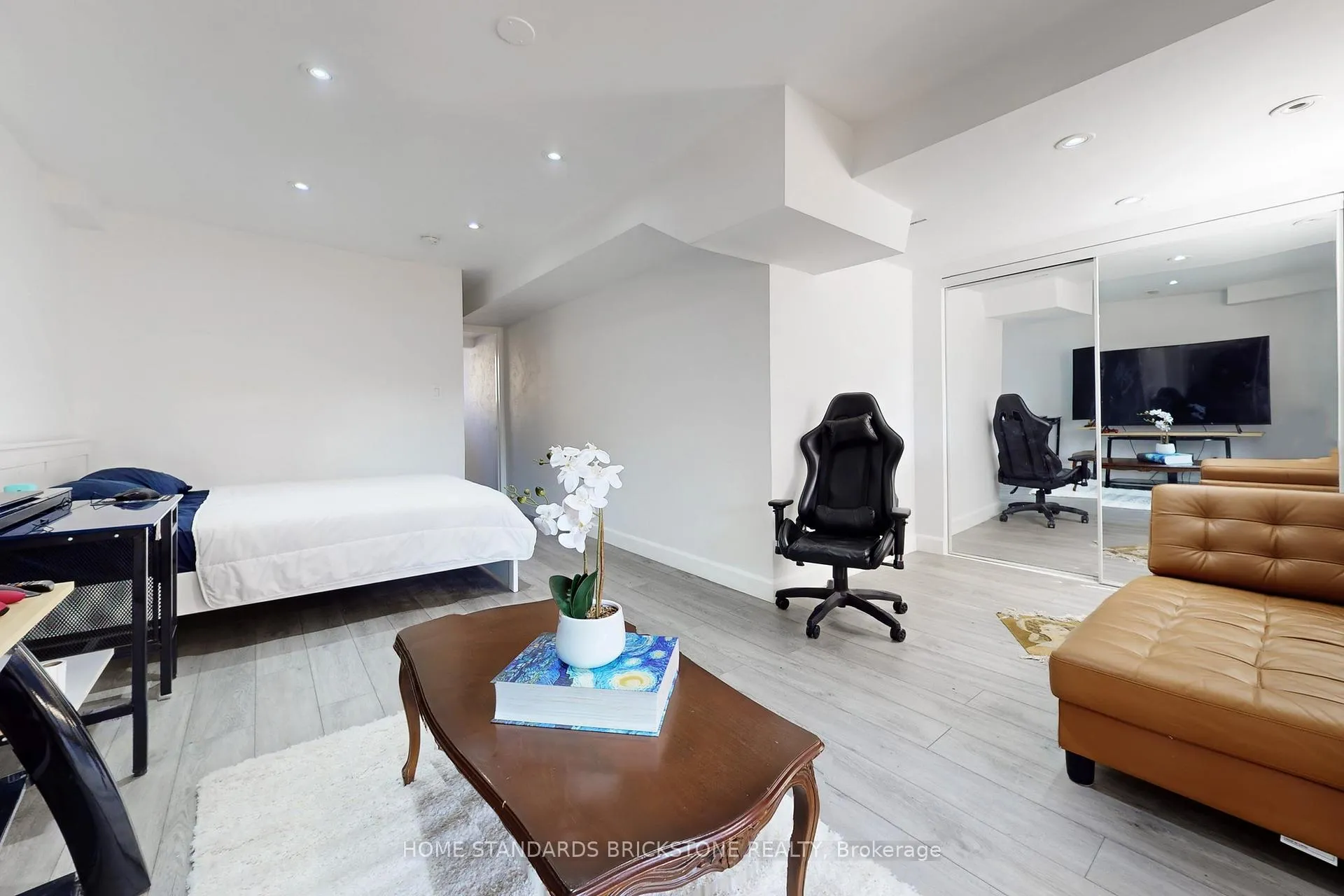 Photo 43 of 21 Pretoria Avenue, Toronto, Playter Estates-Danforth — HOMEH