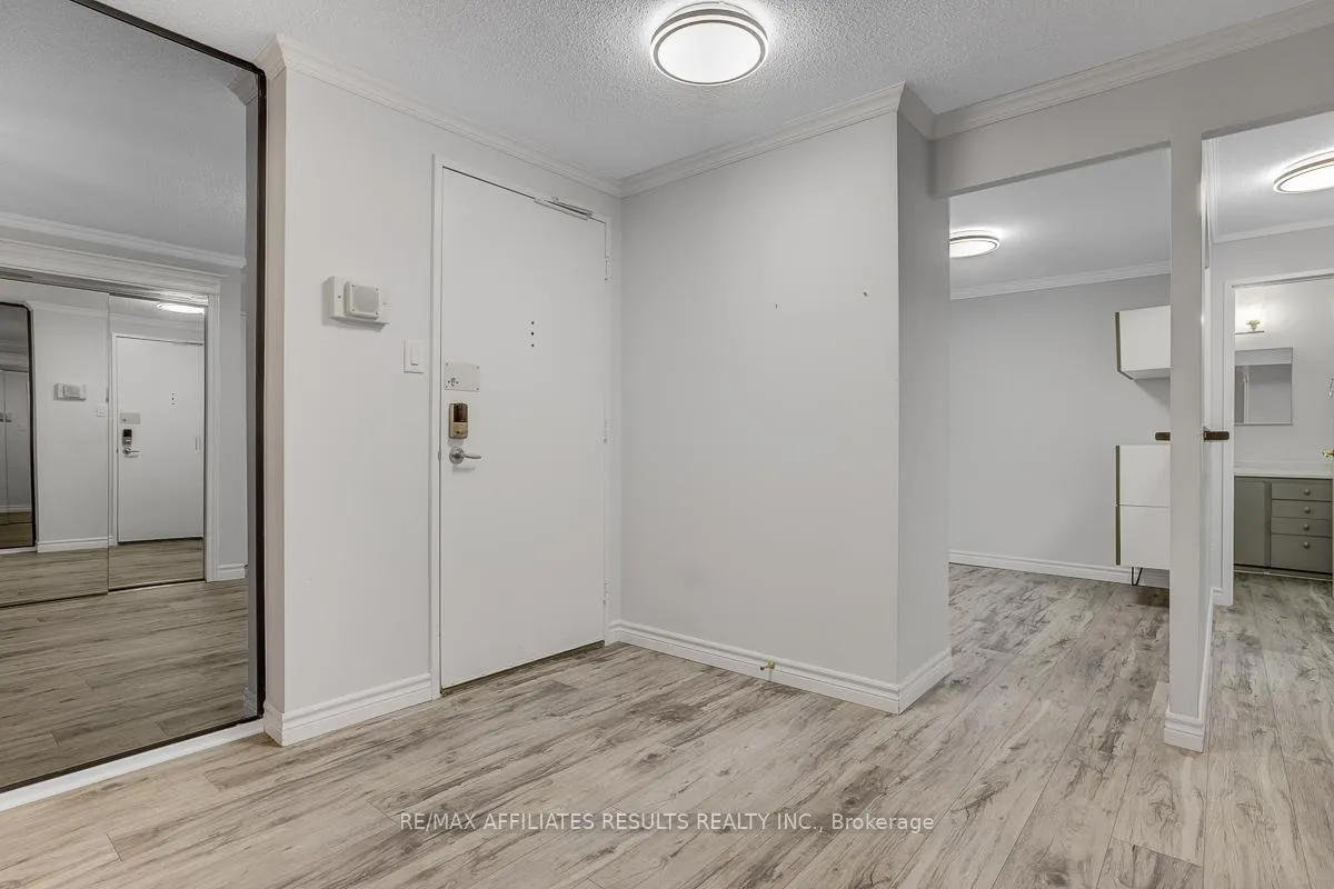 Photo 4 of Unit 1609, 415 Greenview Avenue, Ottawa, Britannia — HOMEH