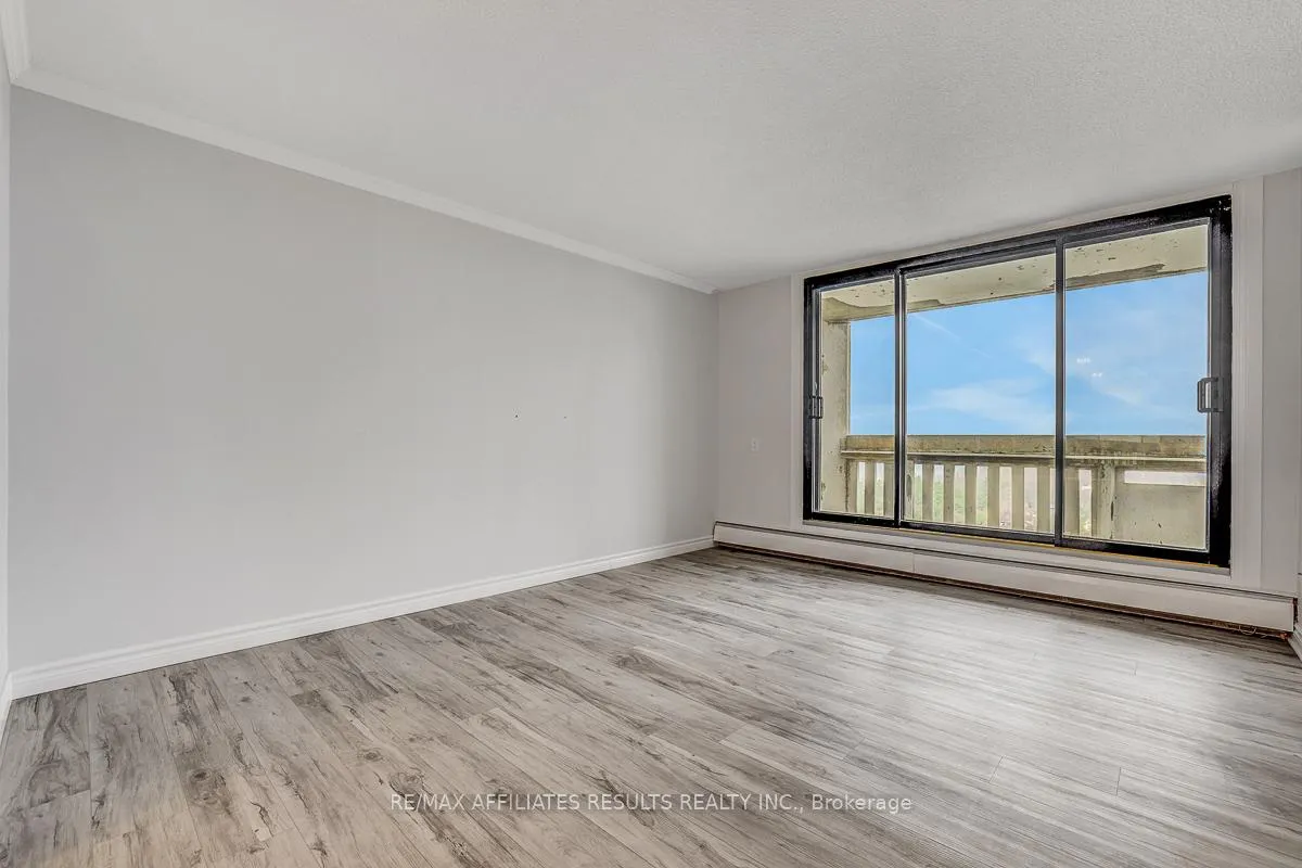 Photo 11 of Unit 1609, 415 Greenview Avenue, Ottawa, Britannia — HOMEH