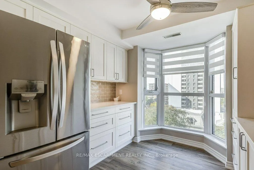 Photo 23 of Unit 9D, 67 Caroline Street S, Hamilton, Durand — HOMEH